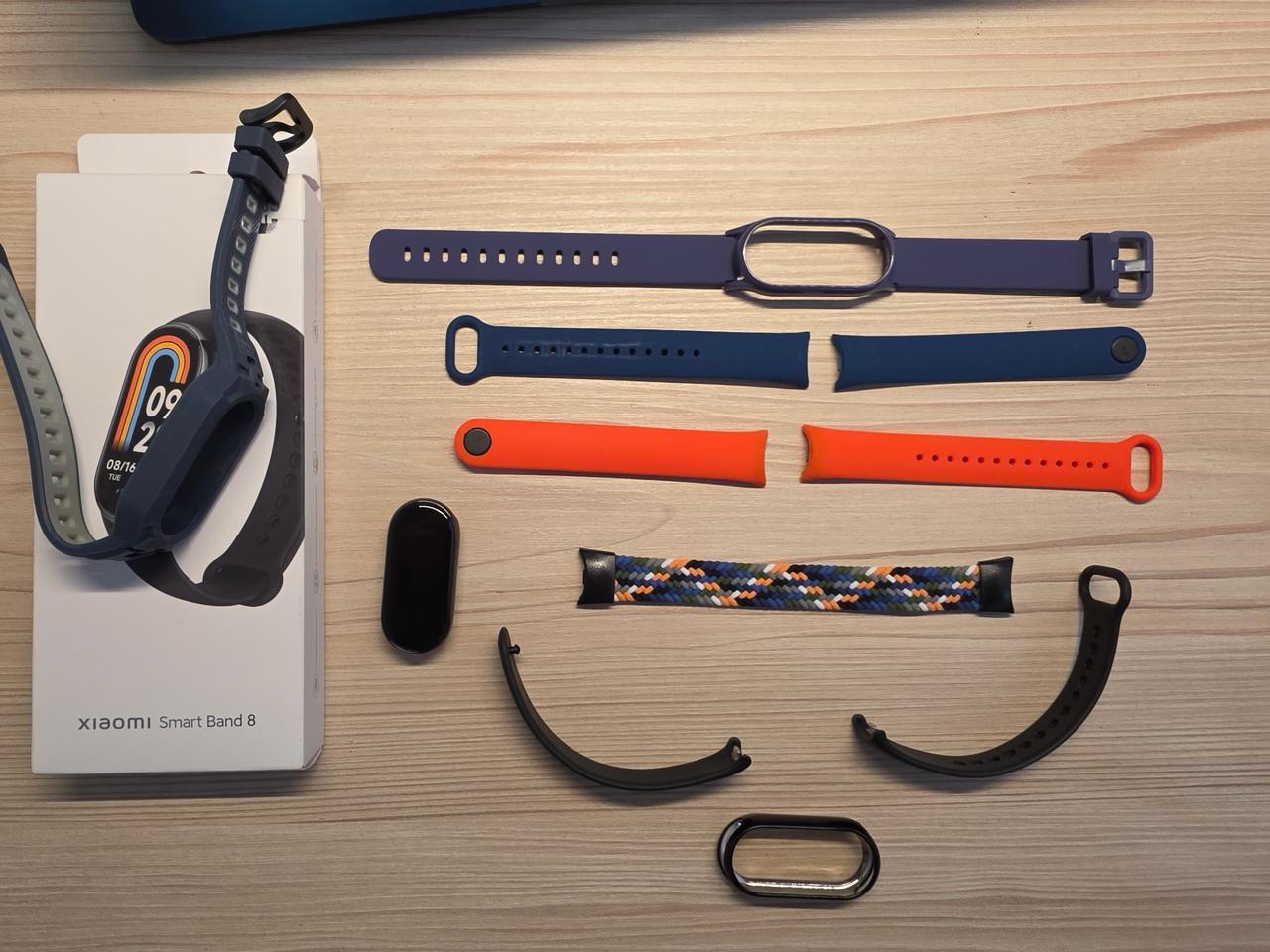 Xiaomi Smart Band 8 с набором ремешков
