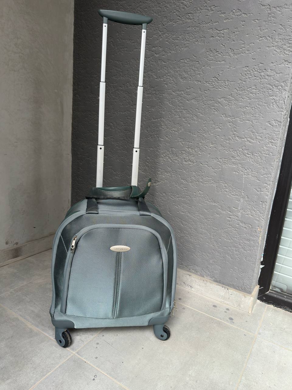 Чемодан Samsonite для ручной клади