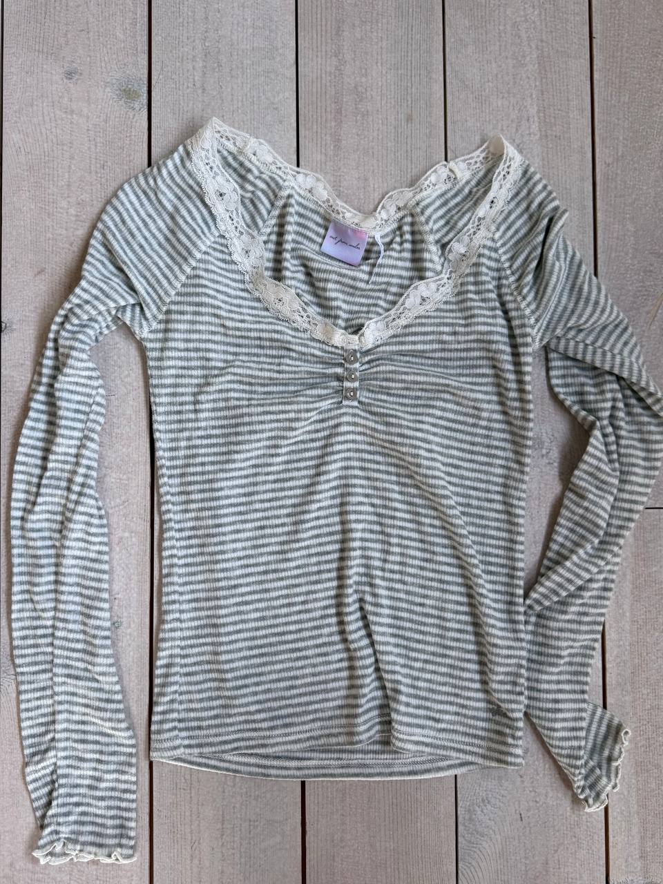 Лонгслив в полоску Urban Outfitters, 42