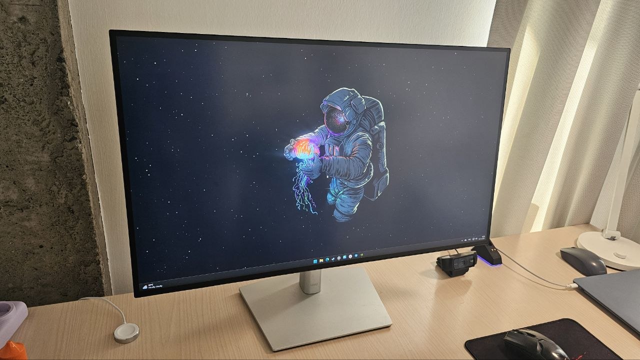 Dell UltraSharp U2722D 27″ QHD монитор