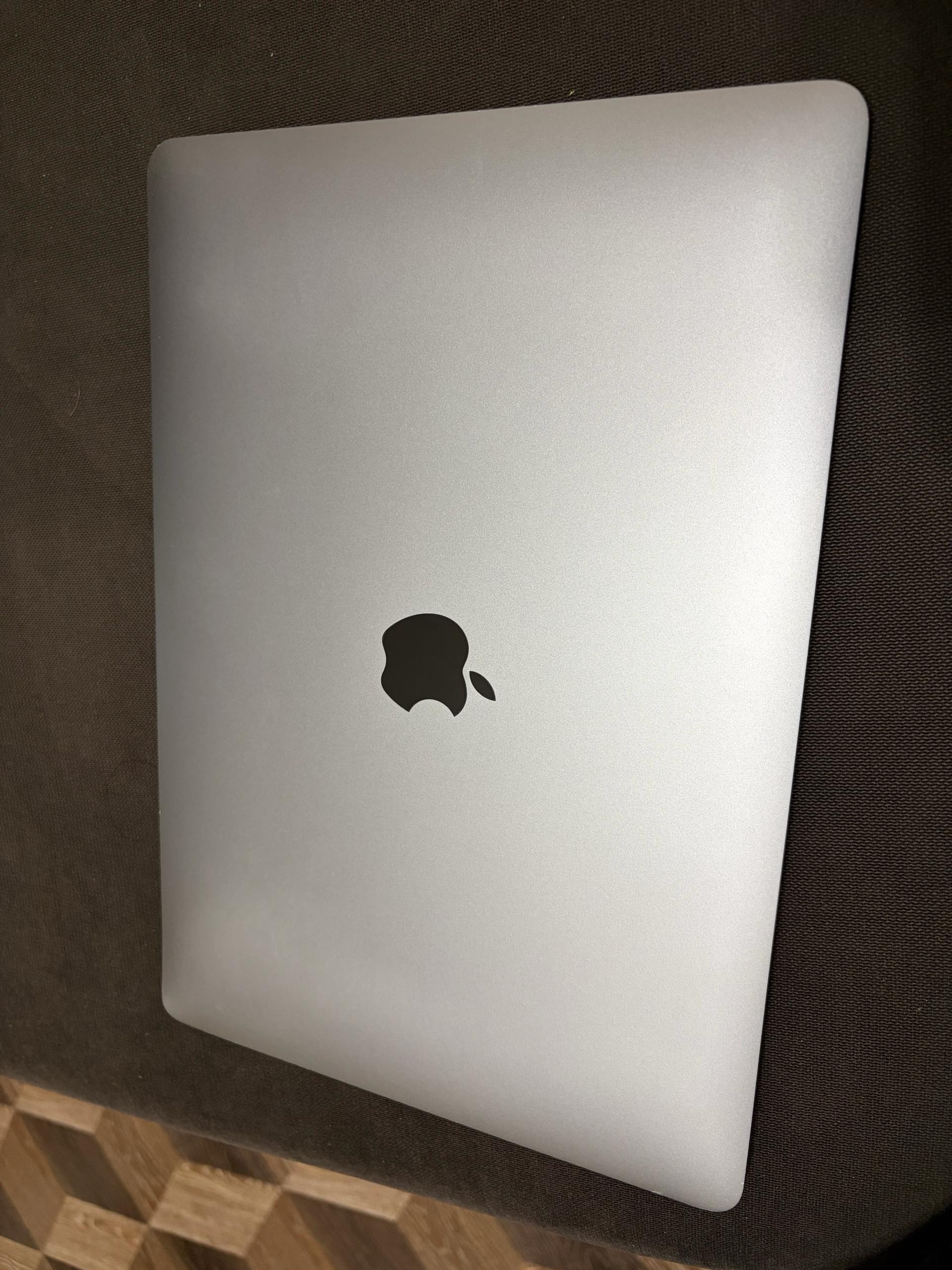 MacBook Air 13″ M1 (2020) 8/256