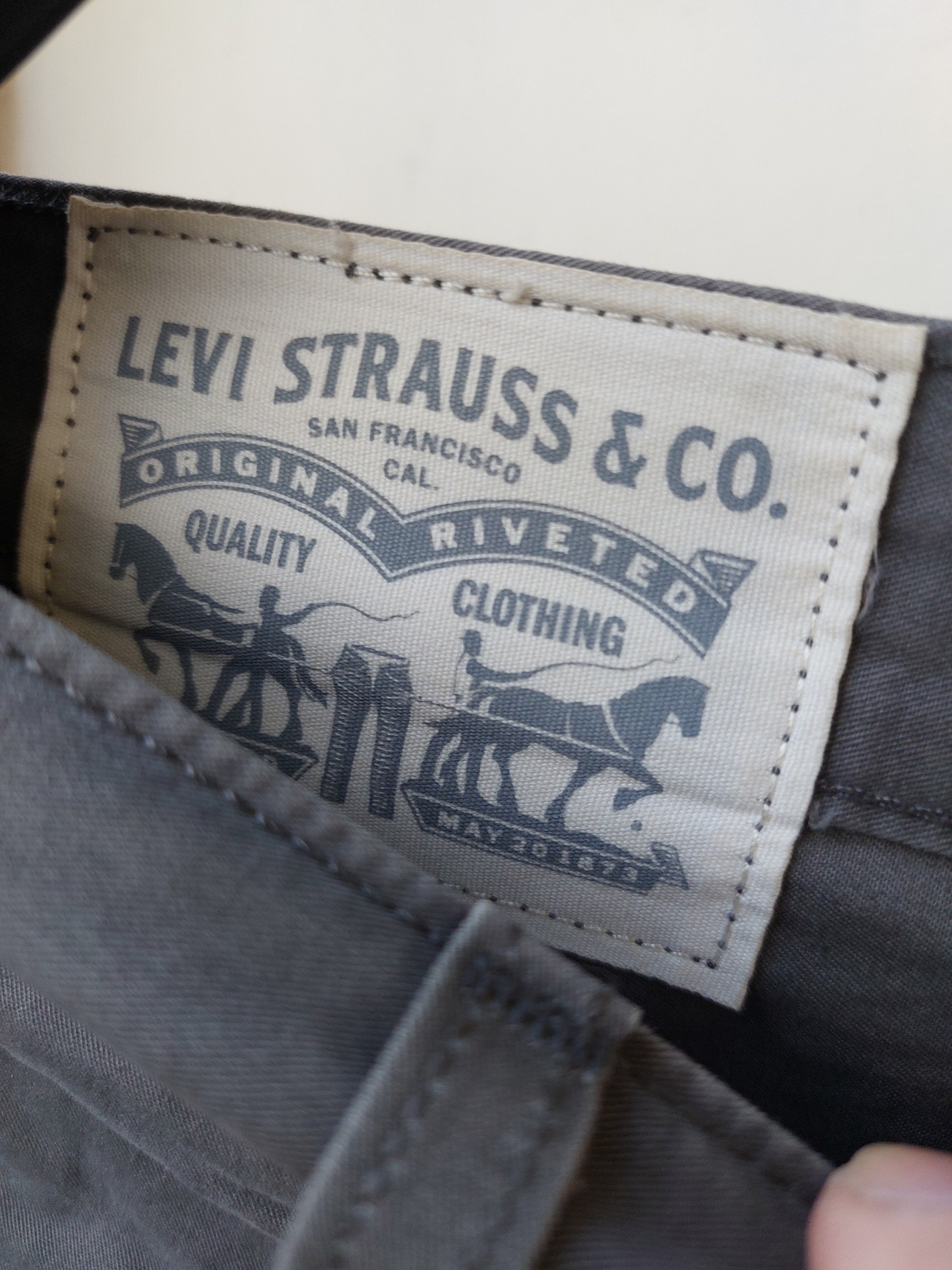 Джинсы Levi's, талия 92 см, длина 97 см