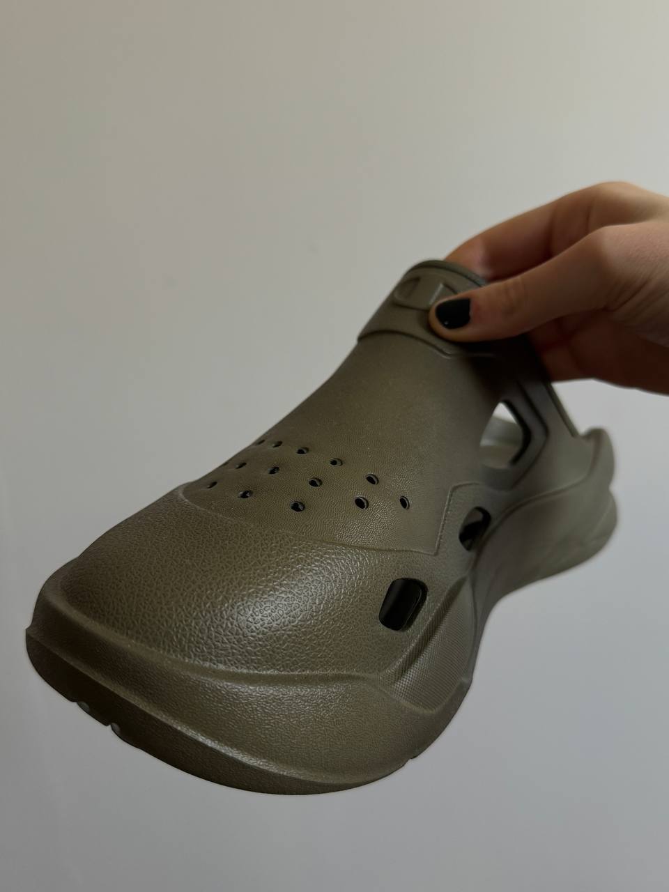 Мужские тапочки Champion