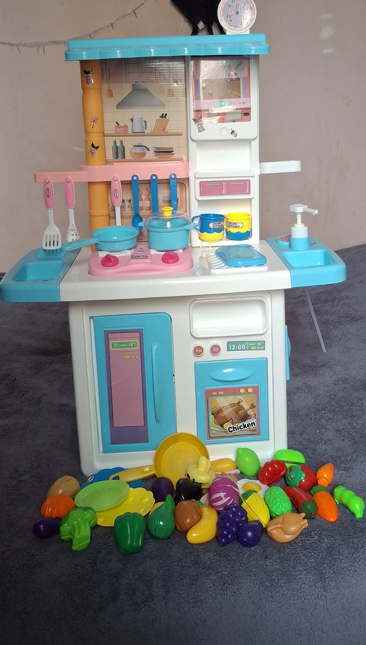Игрушечная кухня