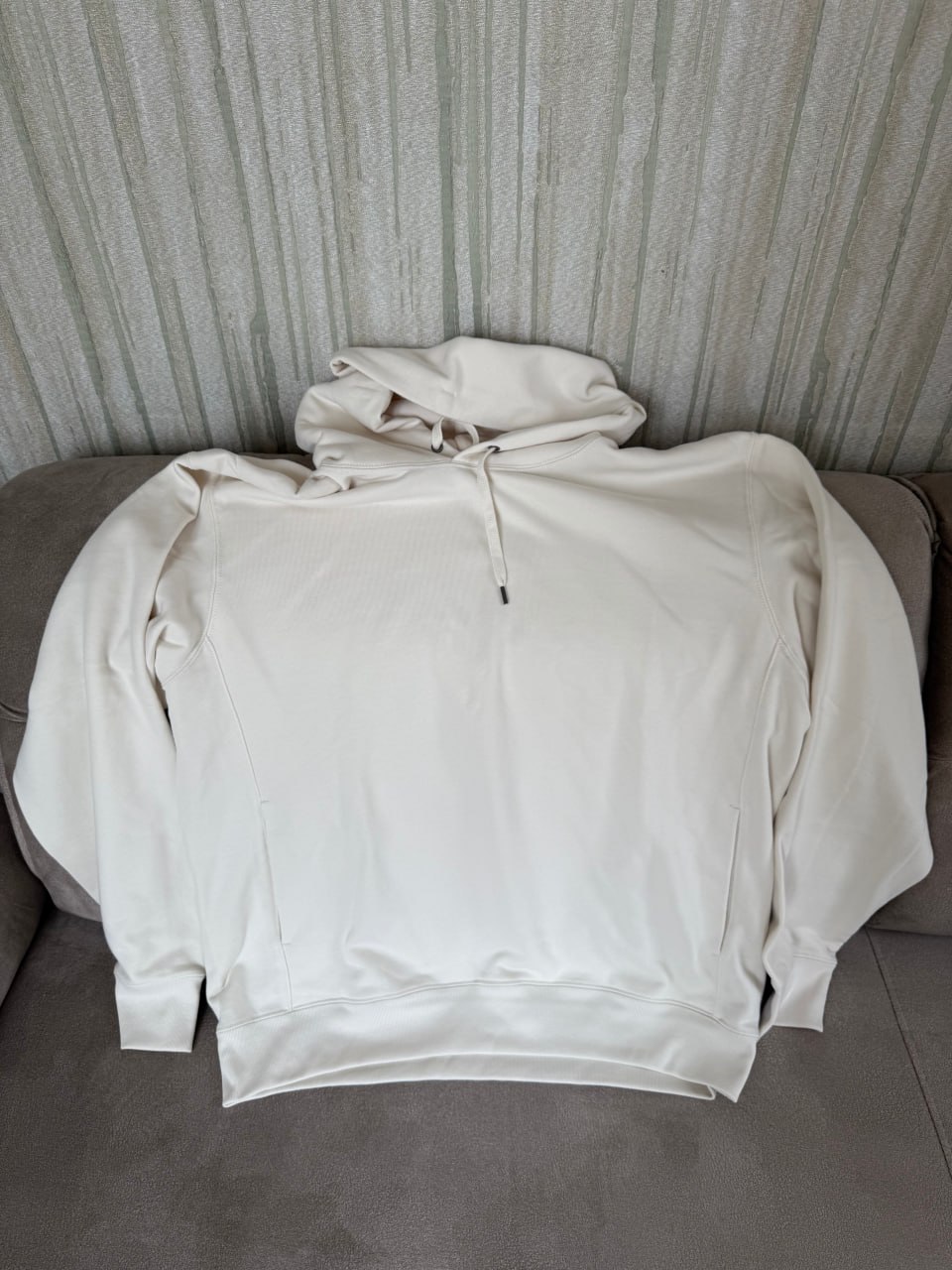 Худи UNIQLO Sweat Pullover Hoodie, размер L, белое