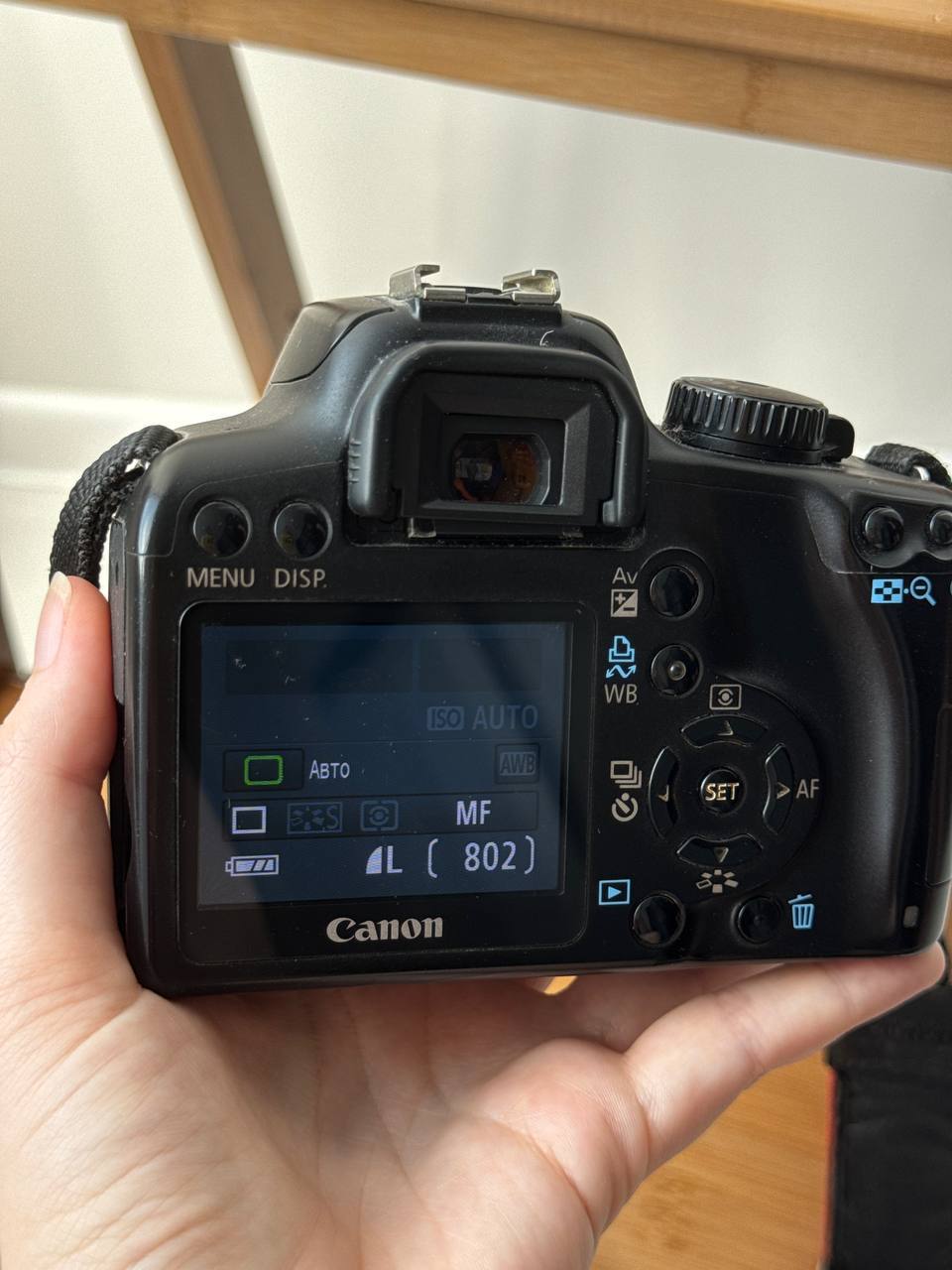 Фотоаппарат Canon 1000D