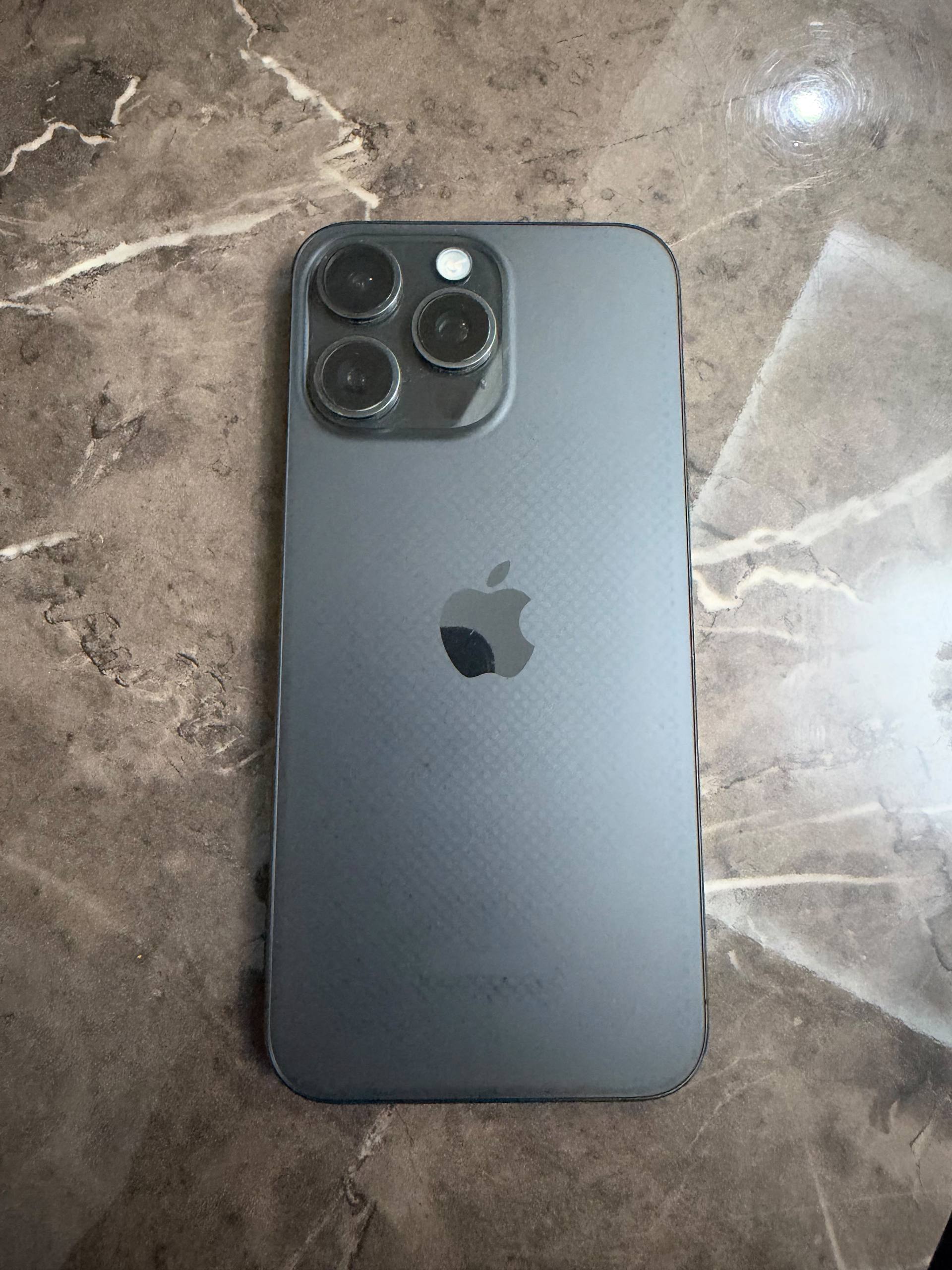 iPhone 15 Pro Max 81%