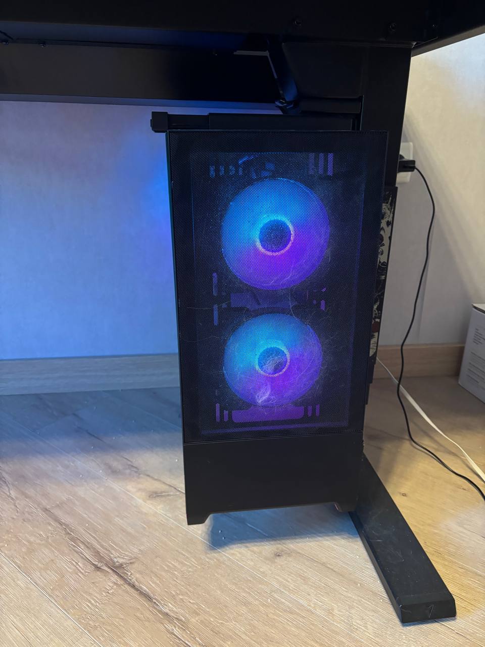 Игровой компьютер: Fractal Pop Air, RTX 4070 Ti, Ryzen 5 7600X