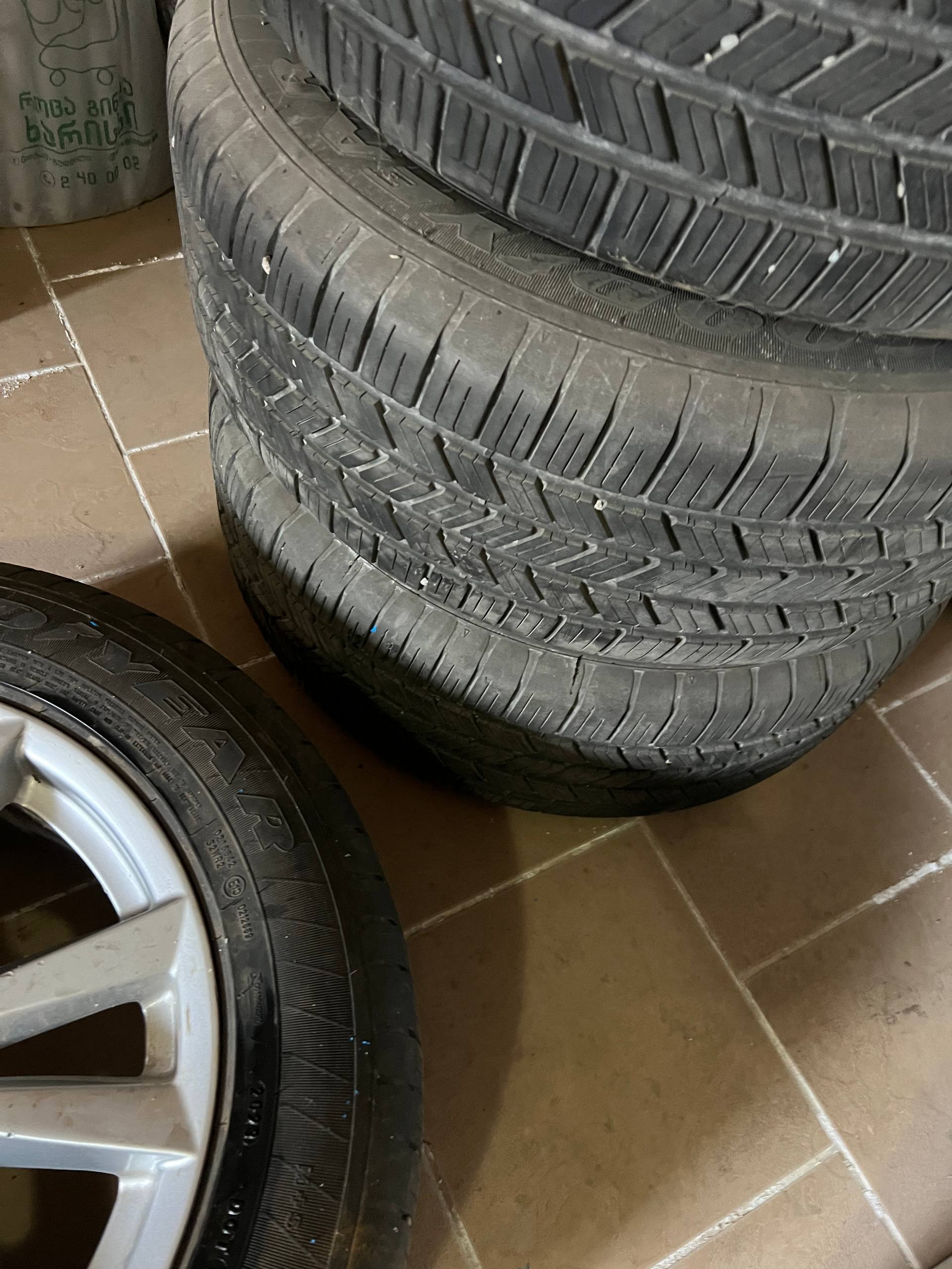 Комплект летних шин с дисками для BMW X5 255/55/18