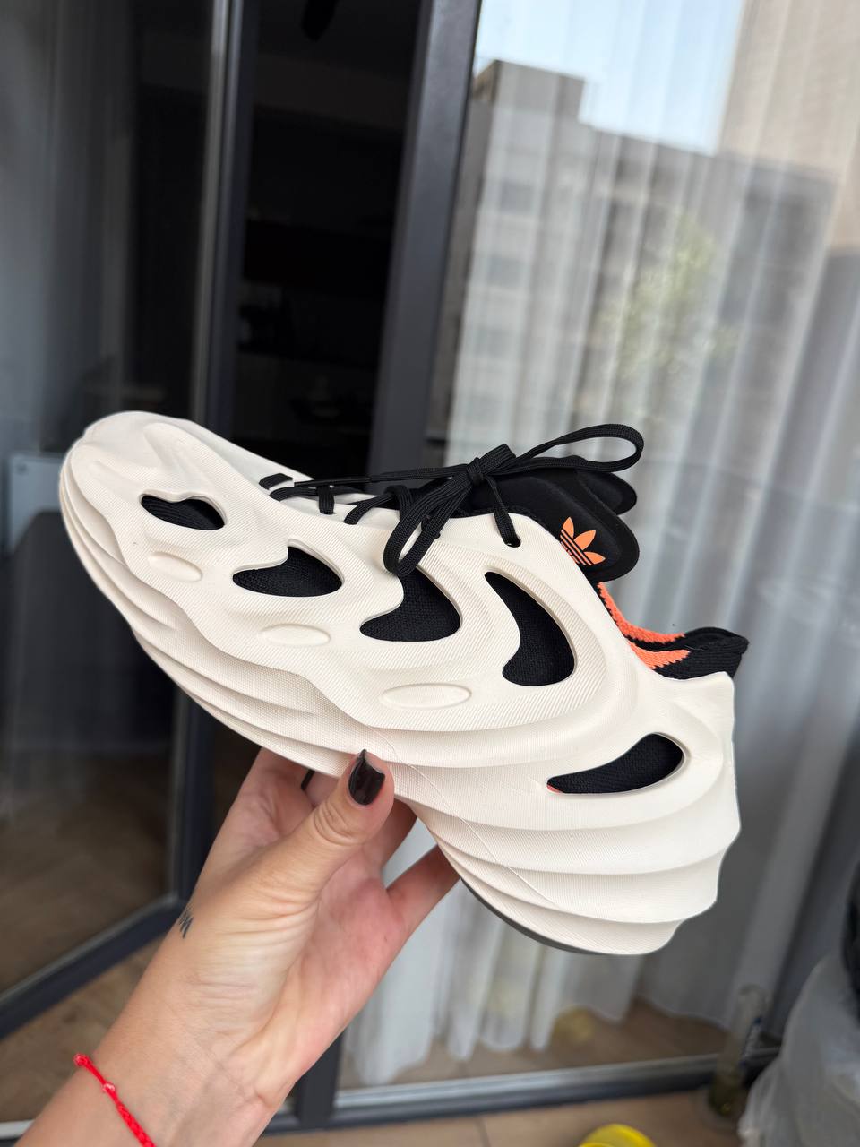Кроссовки Adidas Adifom Q белые, 38 размер