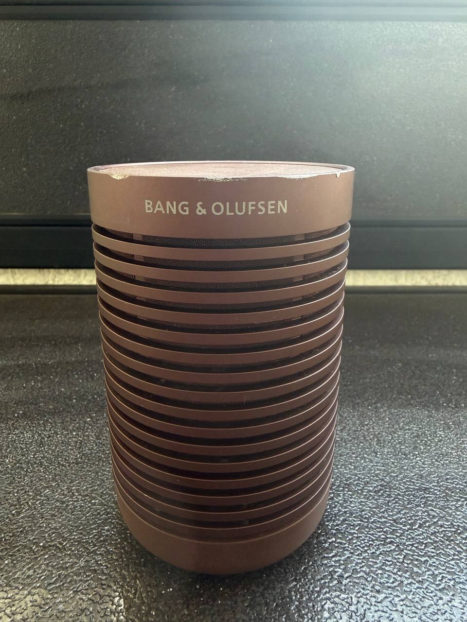 Bang & Olufsen Beosound Explore портативная колонка