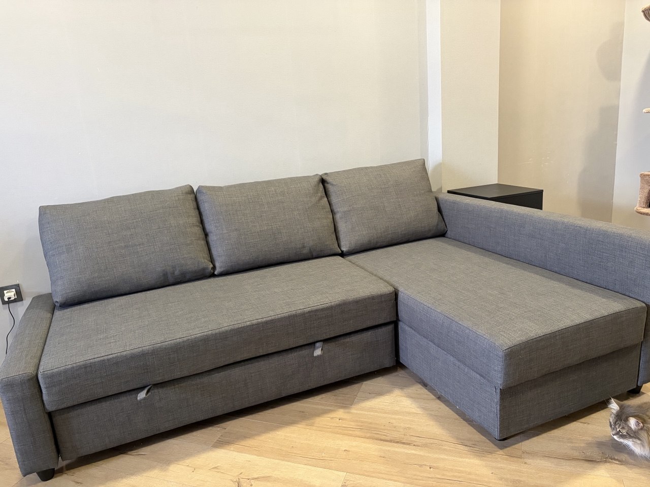 Диван IKEA FRIHETEN / KLAGSHAMN