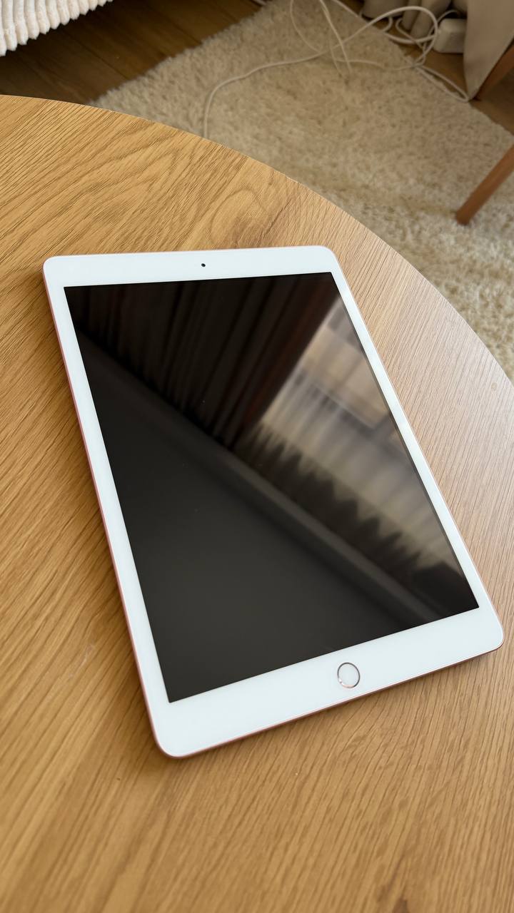 Apple iPad 7 (2019) 10.2" 32GB + Apple Pencil 1 + чехол