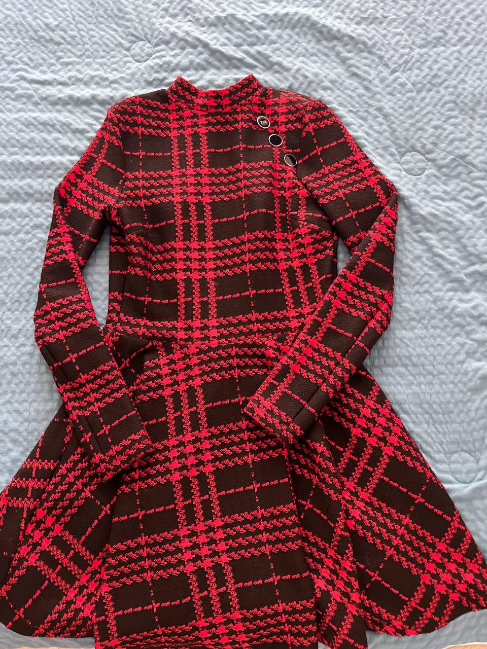 Платье GUESS размер XS
