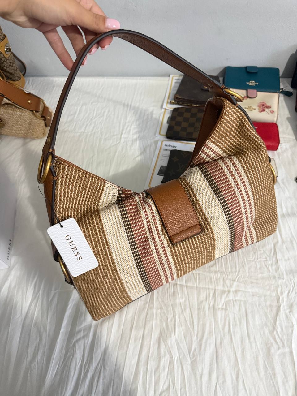 Новая сумка Guess оригинал из Америки