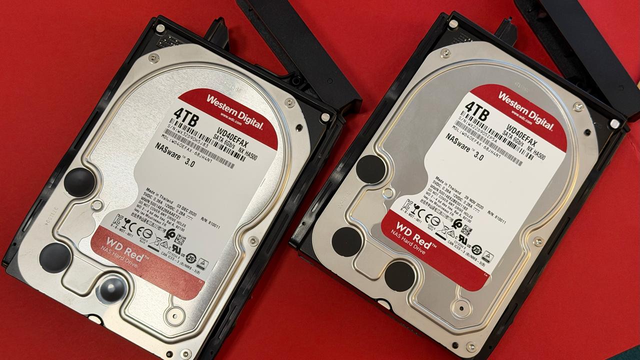 NAS Synology DS720+ с 2x WD Red 4TB, 2x WD Black SN750 500GB NVMe и 8GB RAM