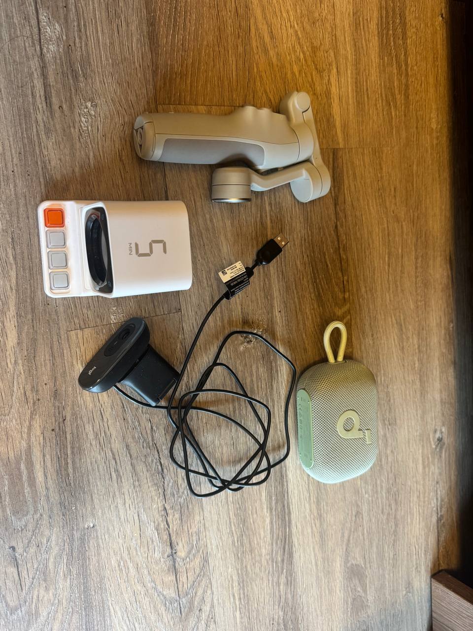 Стабилизатор DJI Osmo Mobile 7