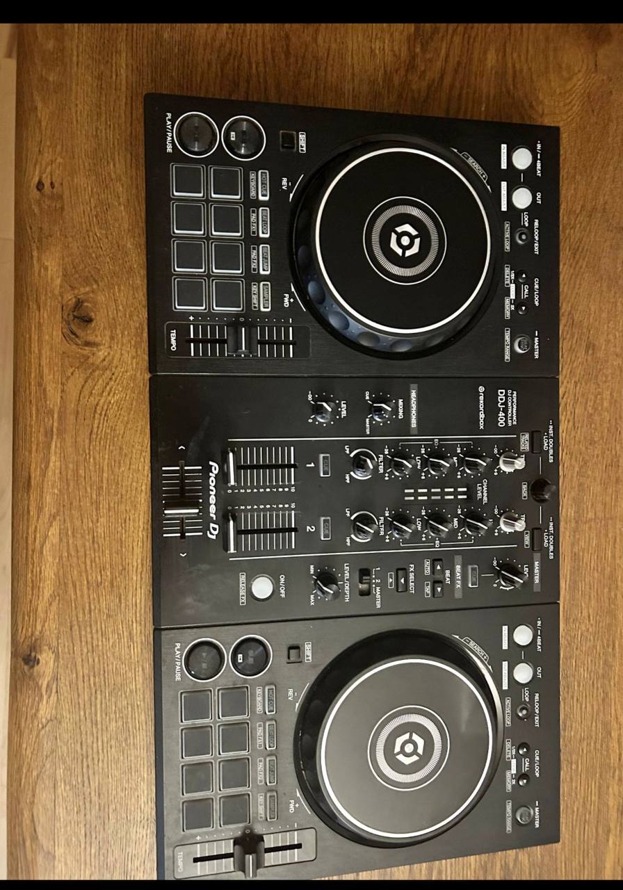 DJ контроллер Pioneer DDJ-400
