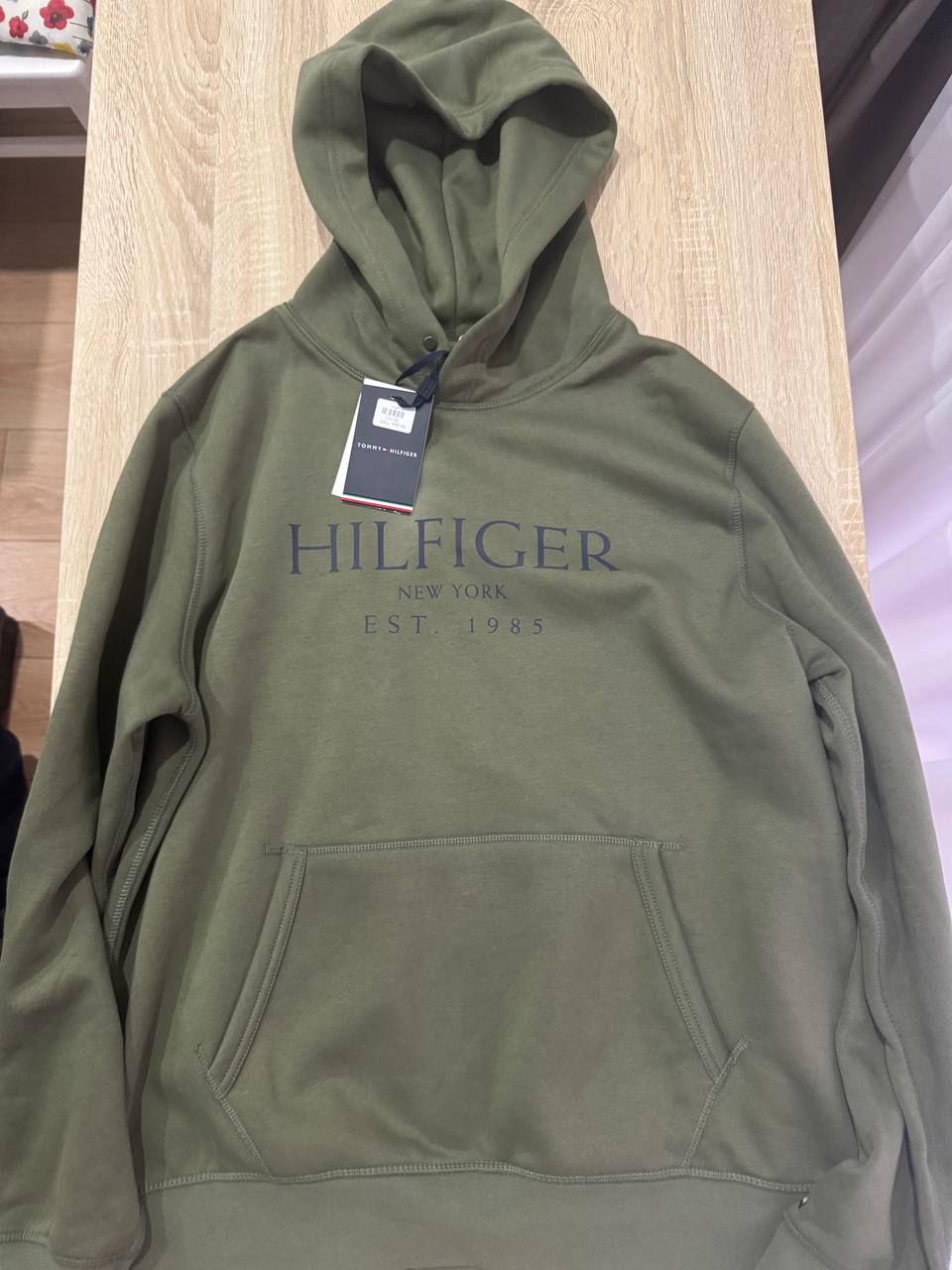 Толстовка Tommy Hilfiger новая, размер L