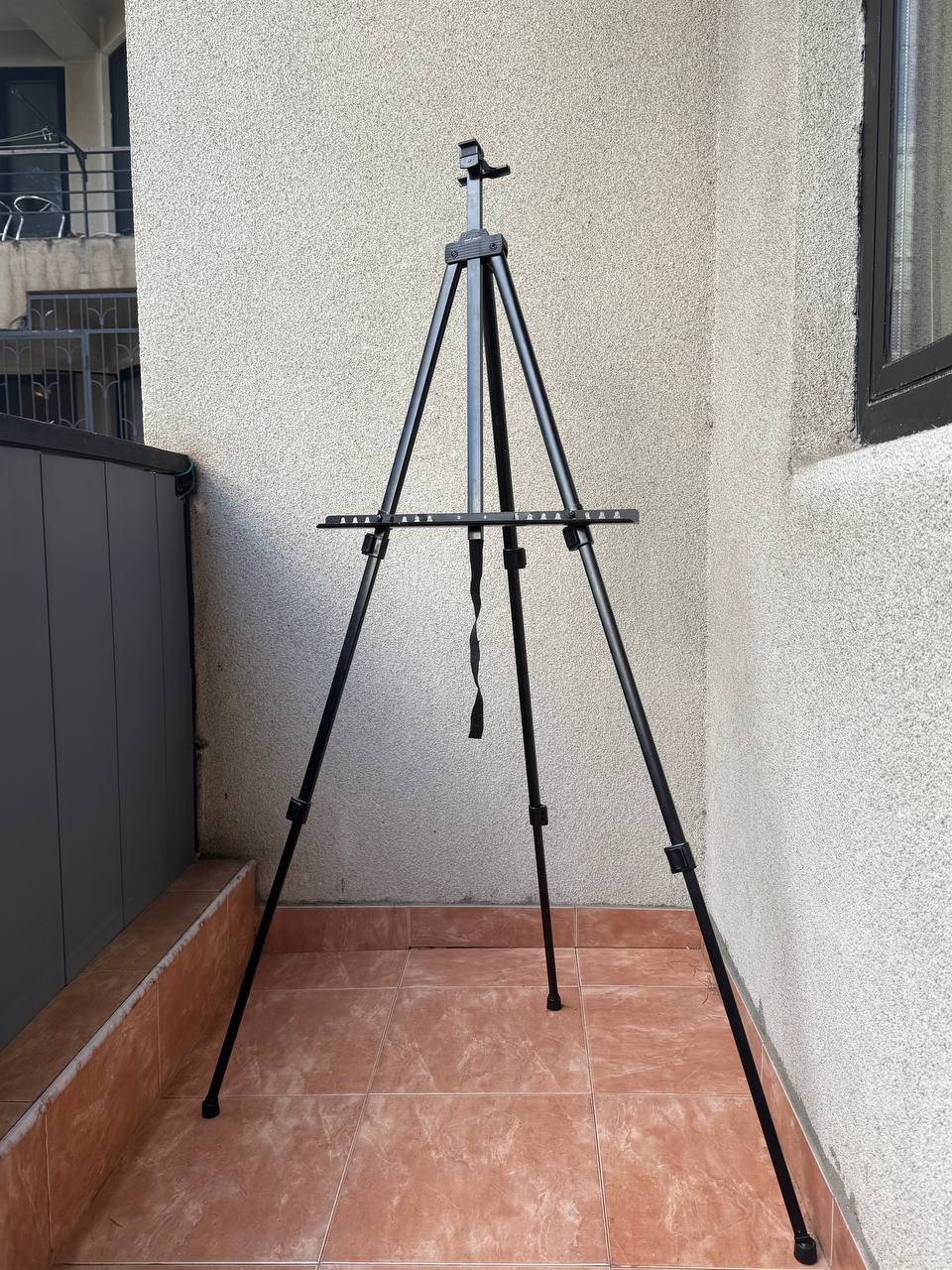 Алюминиевый мольберт Mont Marte Field серии Signature