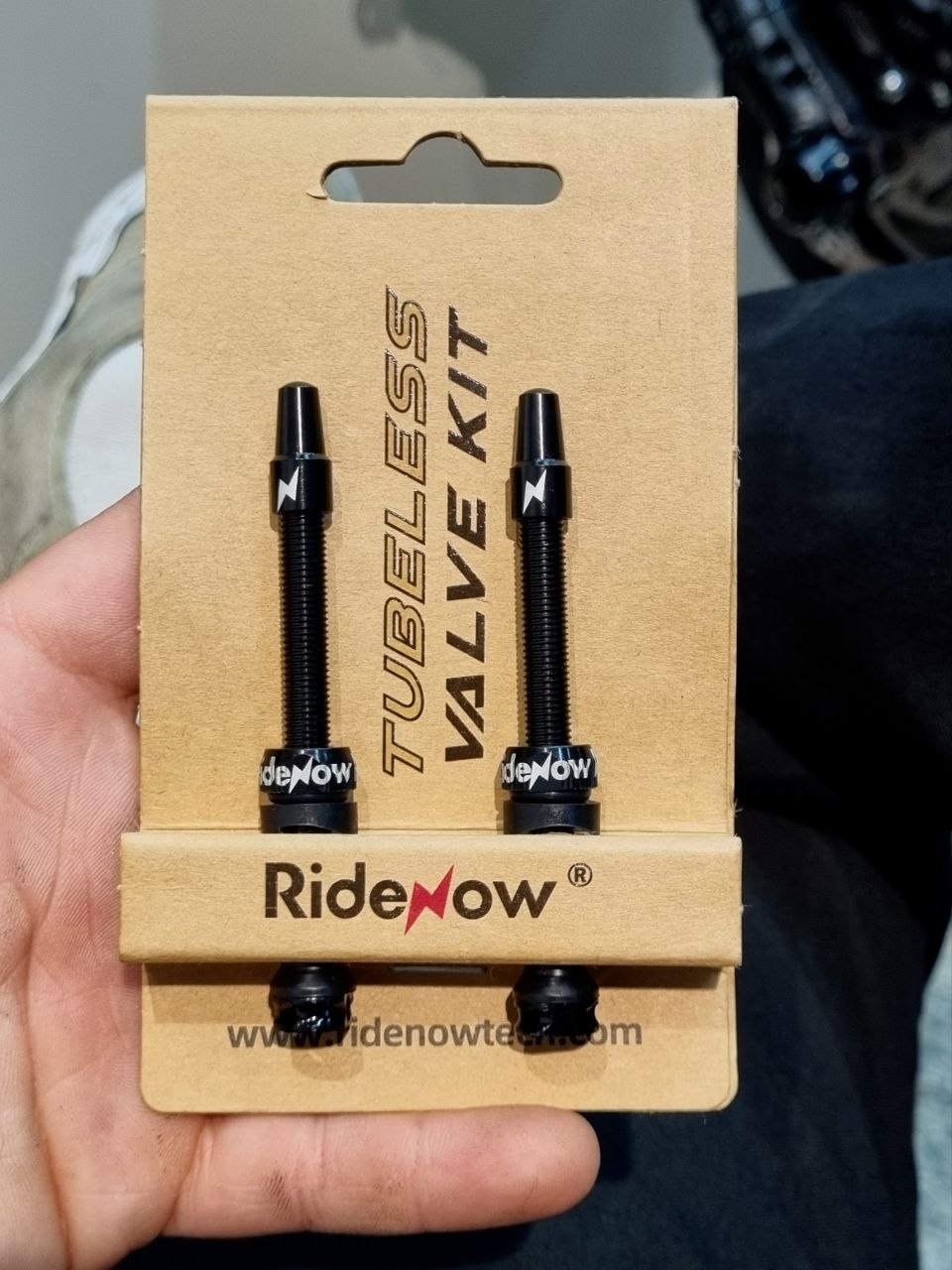 Набор бескамерных ниппелей RideNow Tubeless Valve Kit 65мм