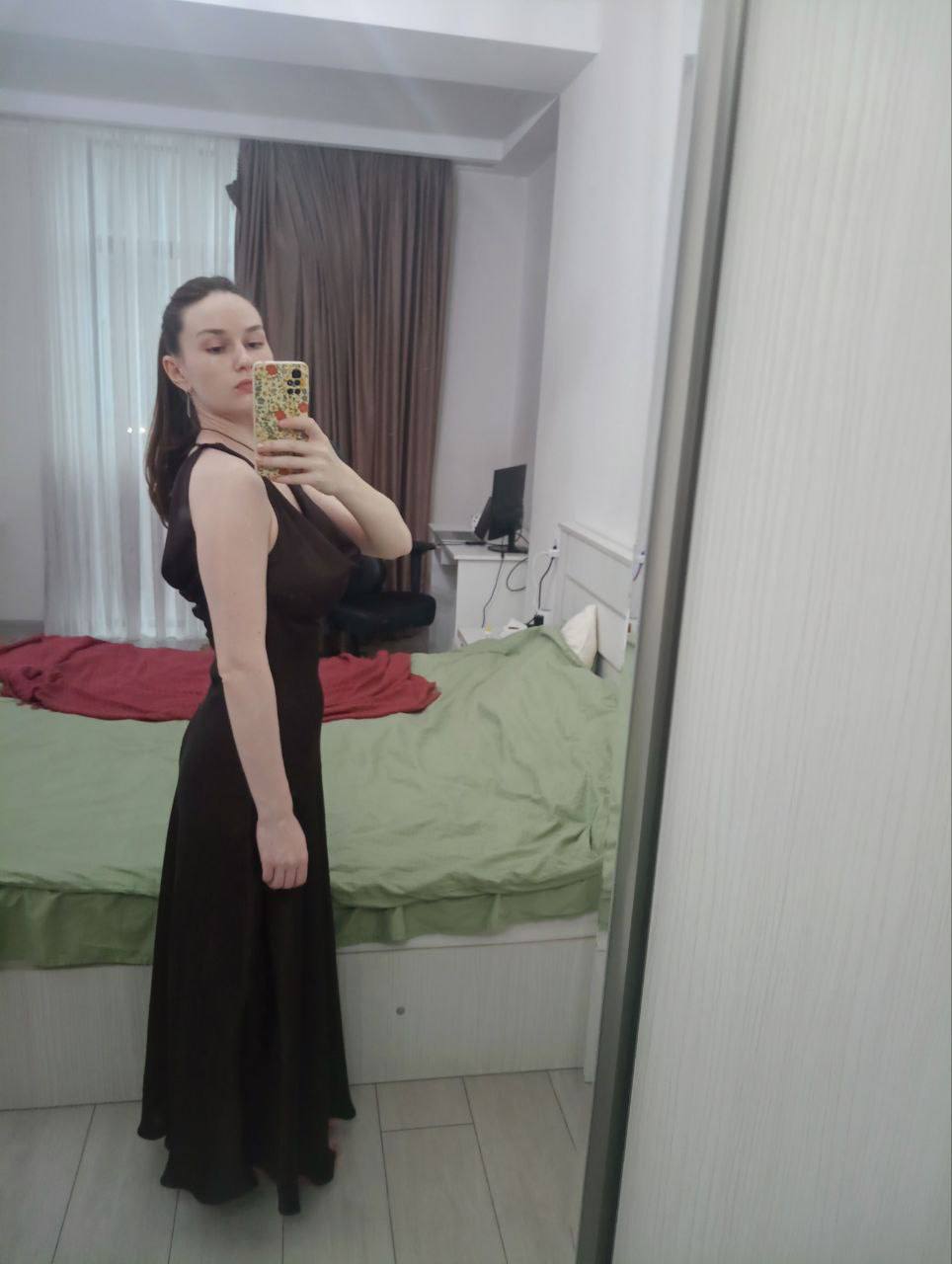 Платье Zara атласное шоколадное XS