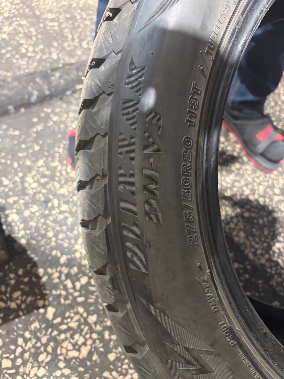 Шины Bridgestone Blizzak DM-V3 R20