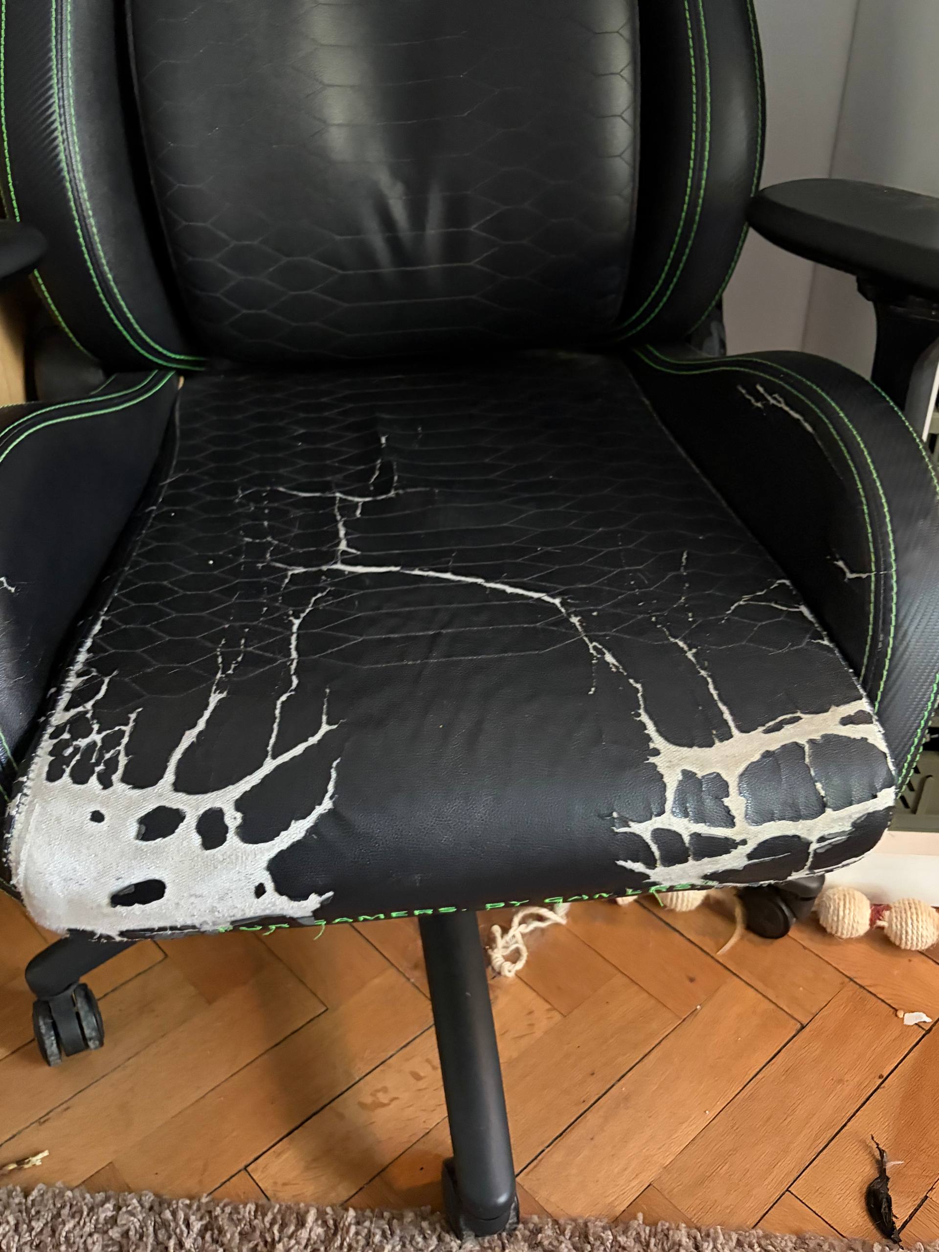 Кресло Razer Iskur XL