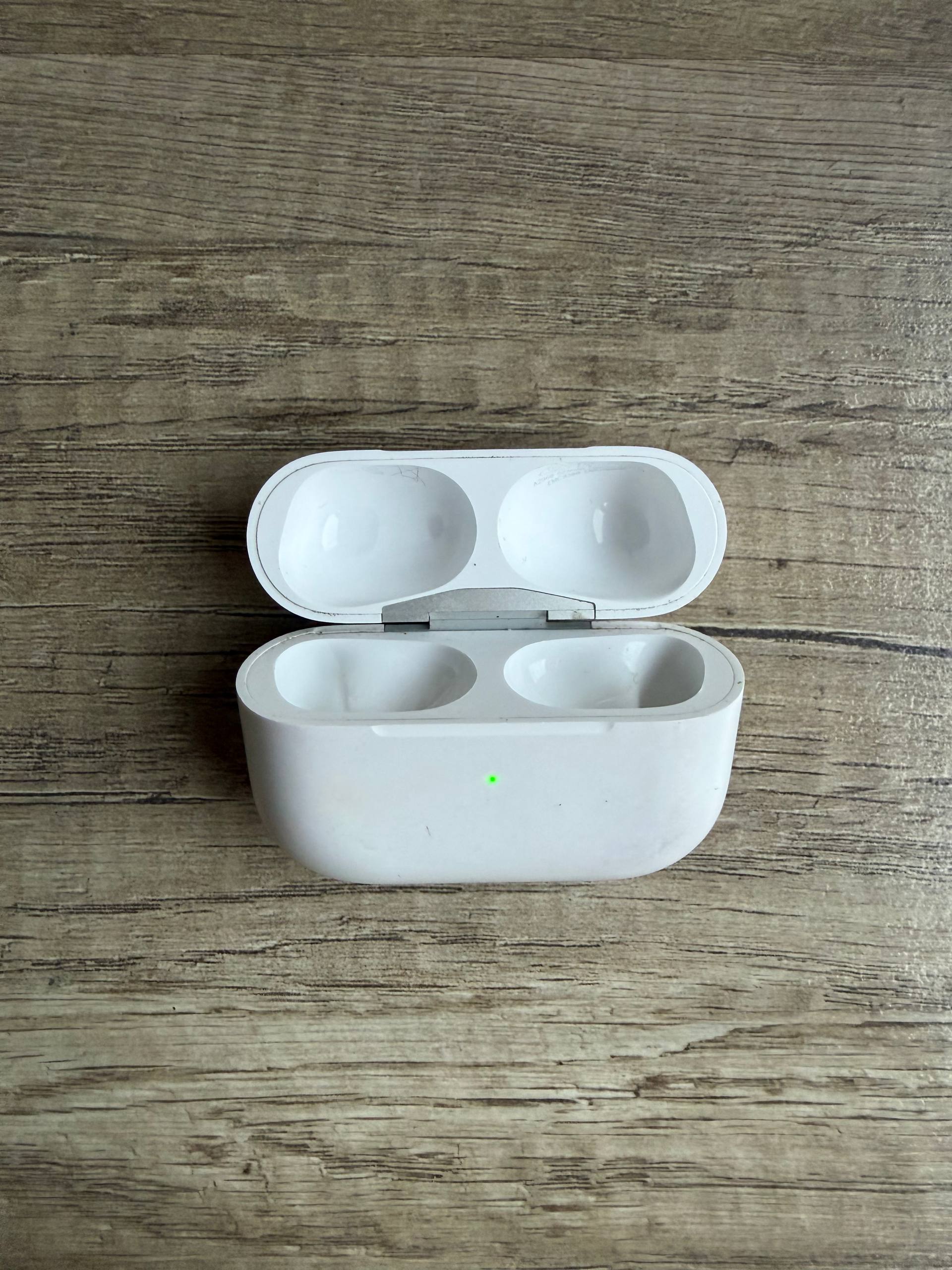 Чехол для AirPods Pro 3