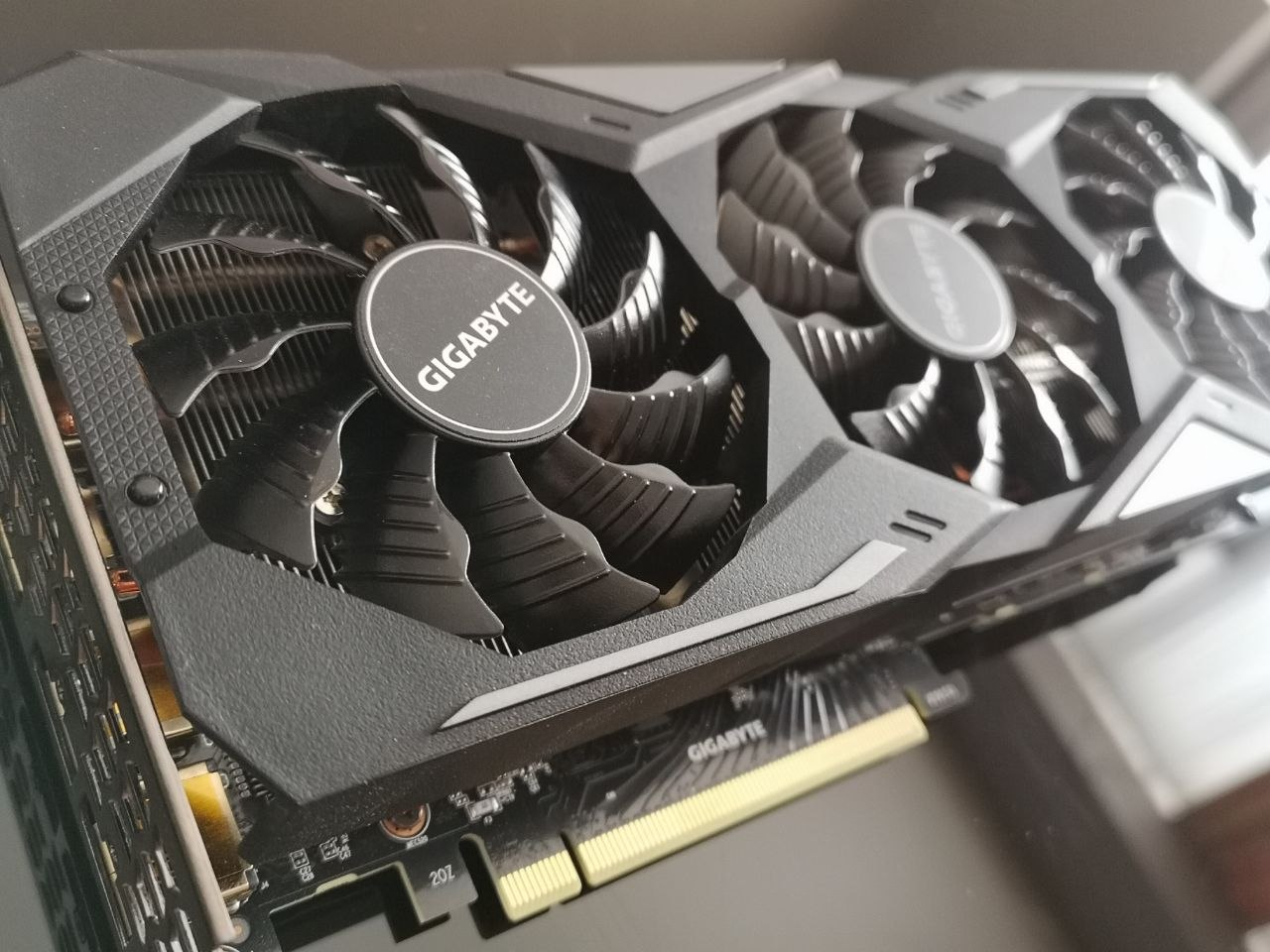 Видеокарта Gigabyte GeForce RTX 2070 Super Gaming OC 8GB