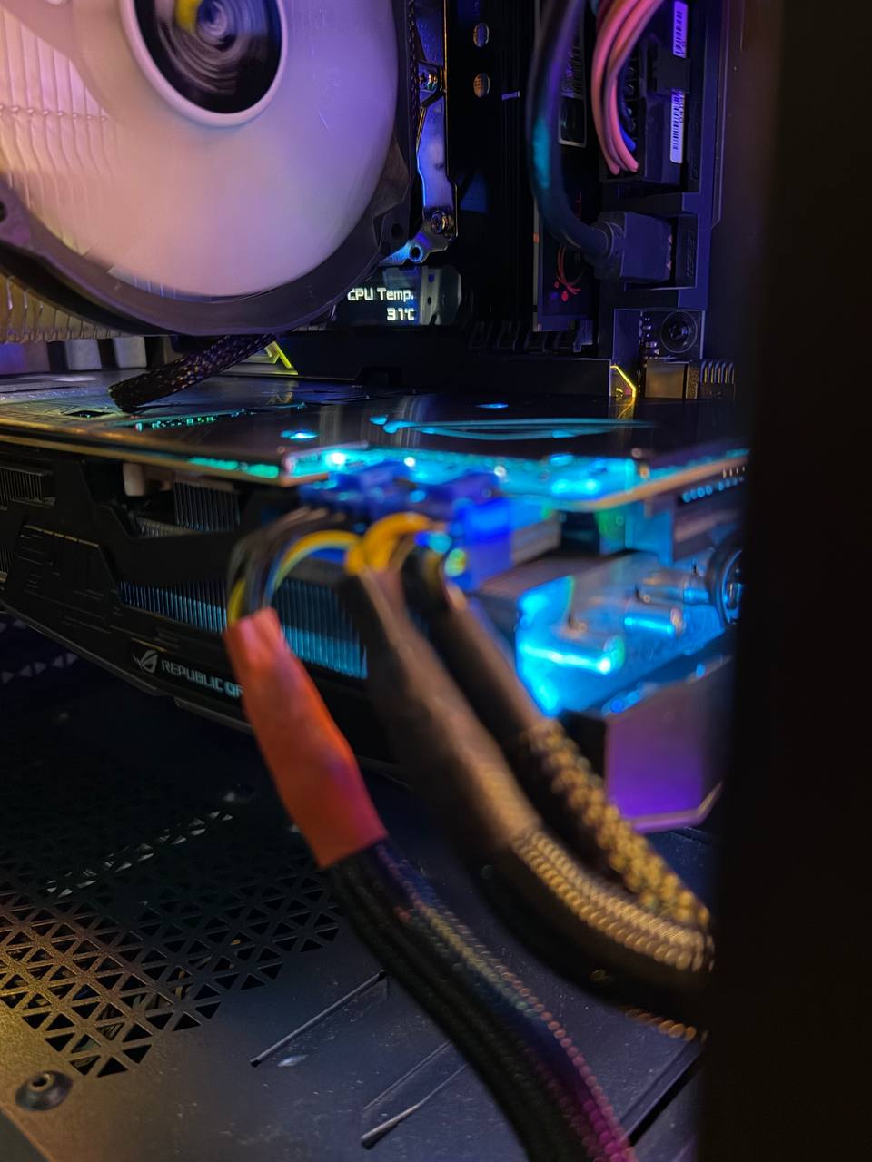 Игровой компьютер Intel Core i9-9900KF + RTX 2080 Ti