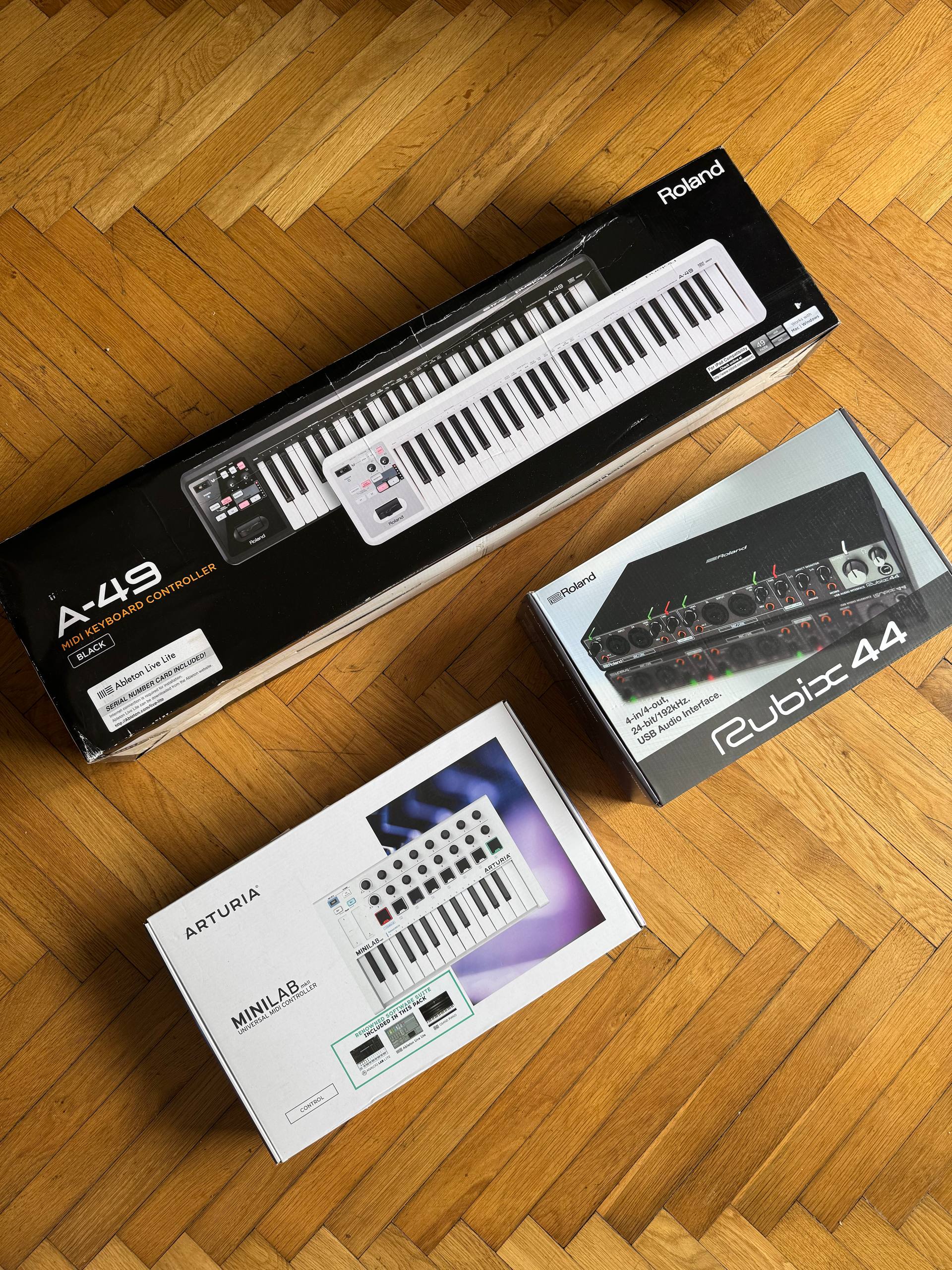 Roland Rubix 44 аудио-карта