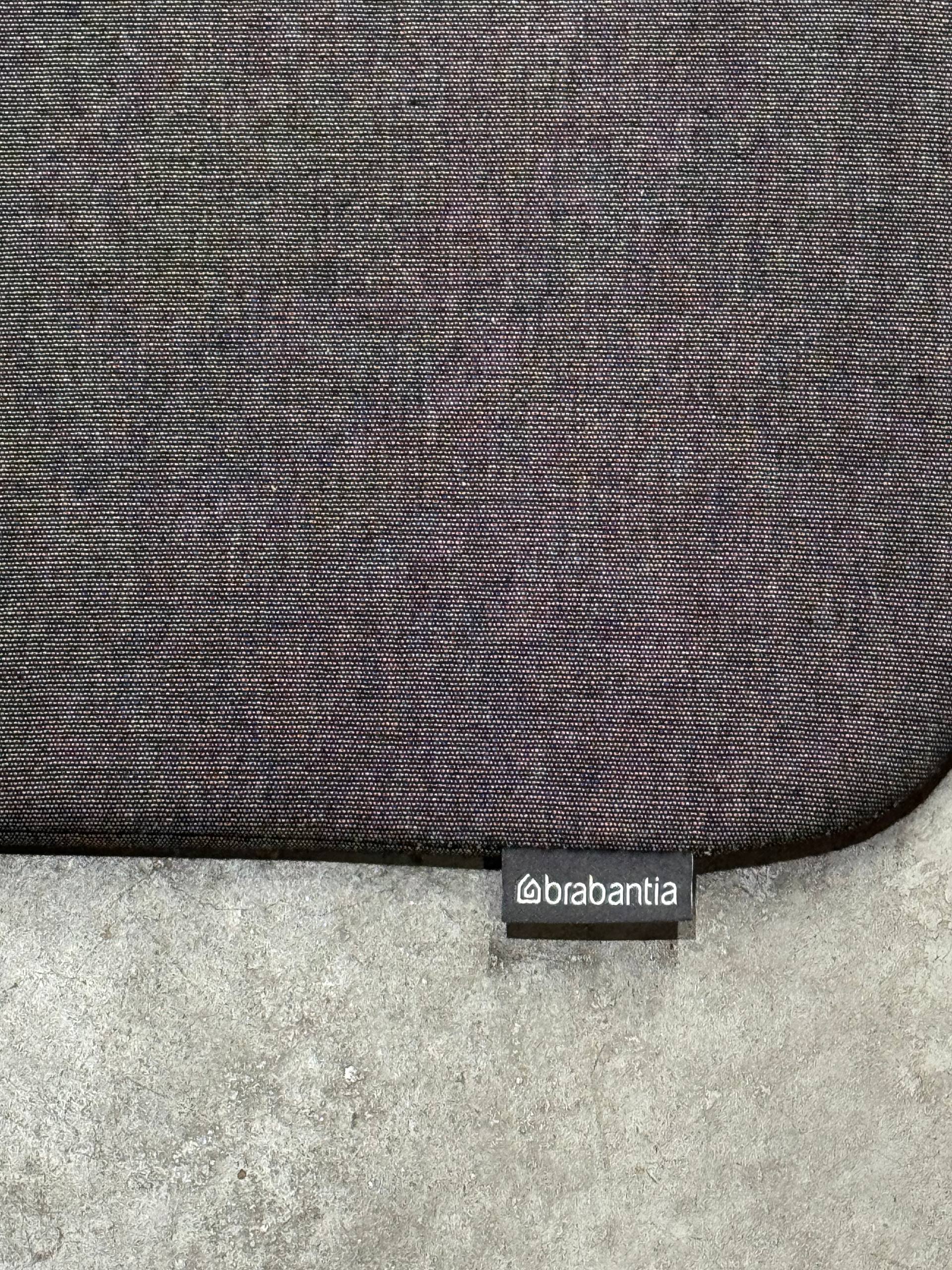 Складная доска для отпаривания Brabantia Foldable Steam Board With Hanger