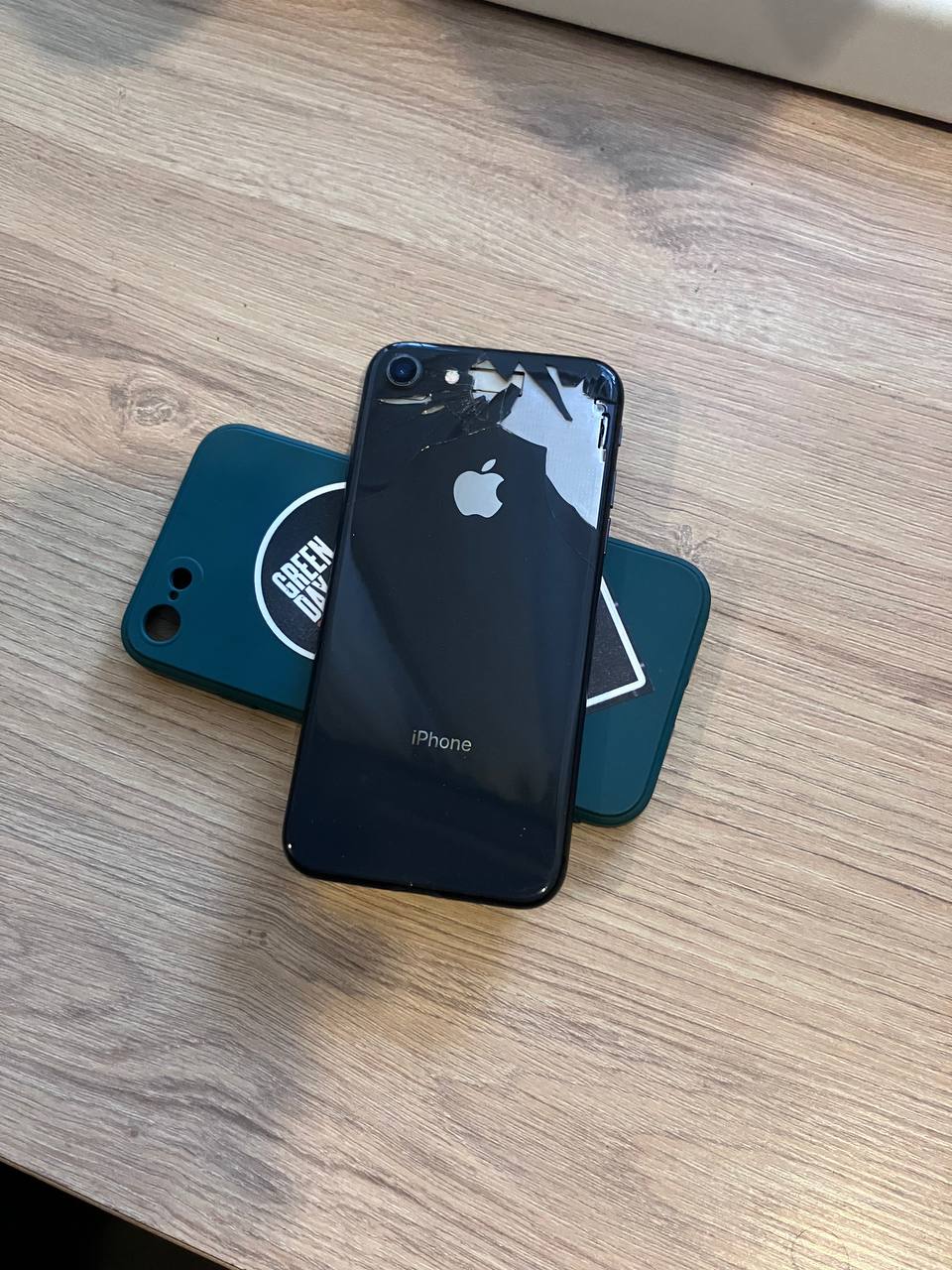 iPhone 8 64GB