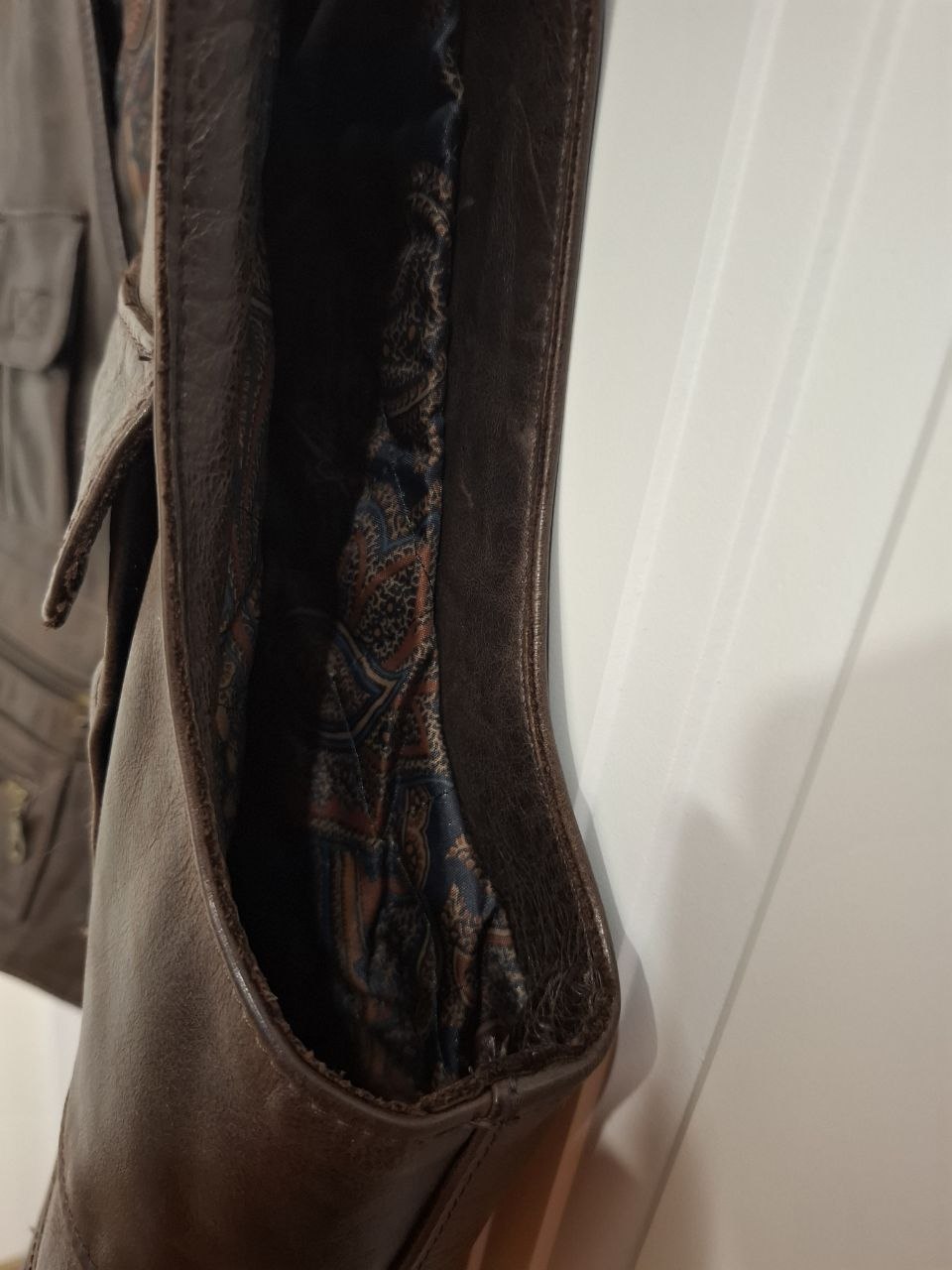 Vintage Leather Utility Vest / ტყავის ჟილეტი / кожаный жилет, размер L