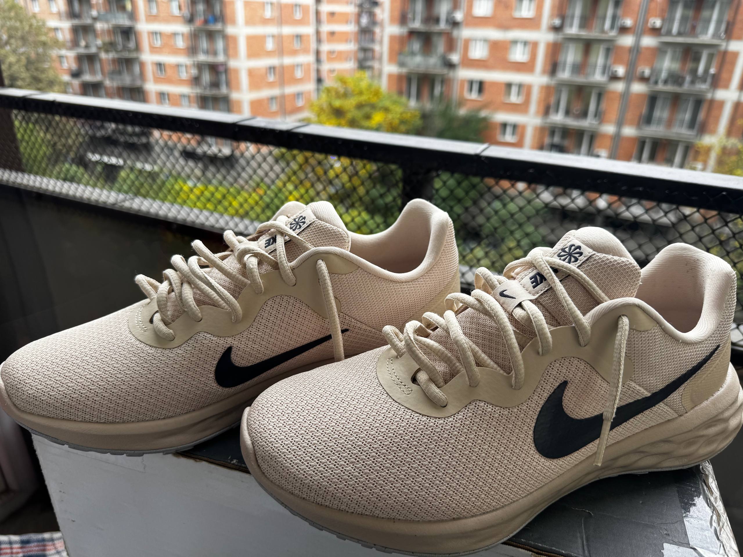 Кроссовки Nike размер 42.5