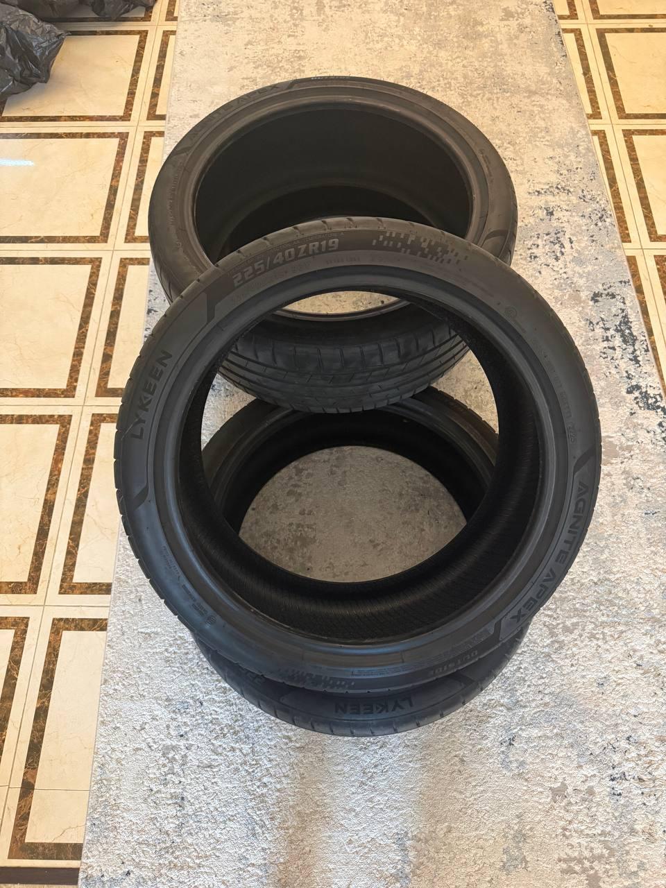 Летние шины M+S 225/40 R19, комплект 4 шт.