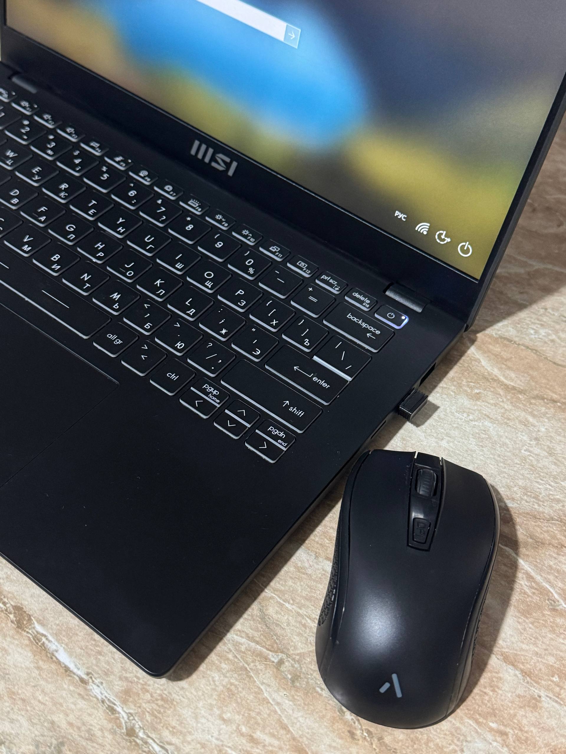 Ноутбук MSI Modern 14 Core i5-1235U