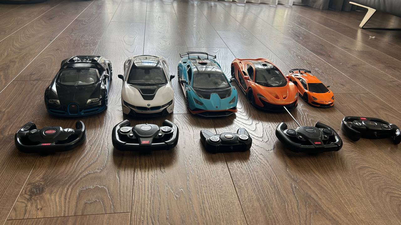 Коллекция из 5 спортивных машинок: BMW, Bugatti, McLaren, Lamborghini