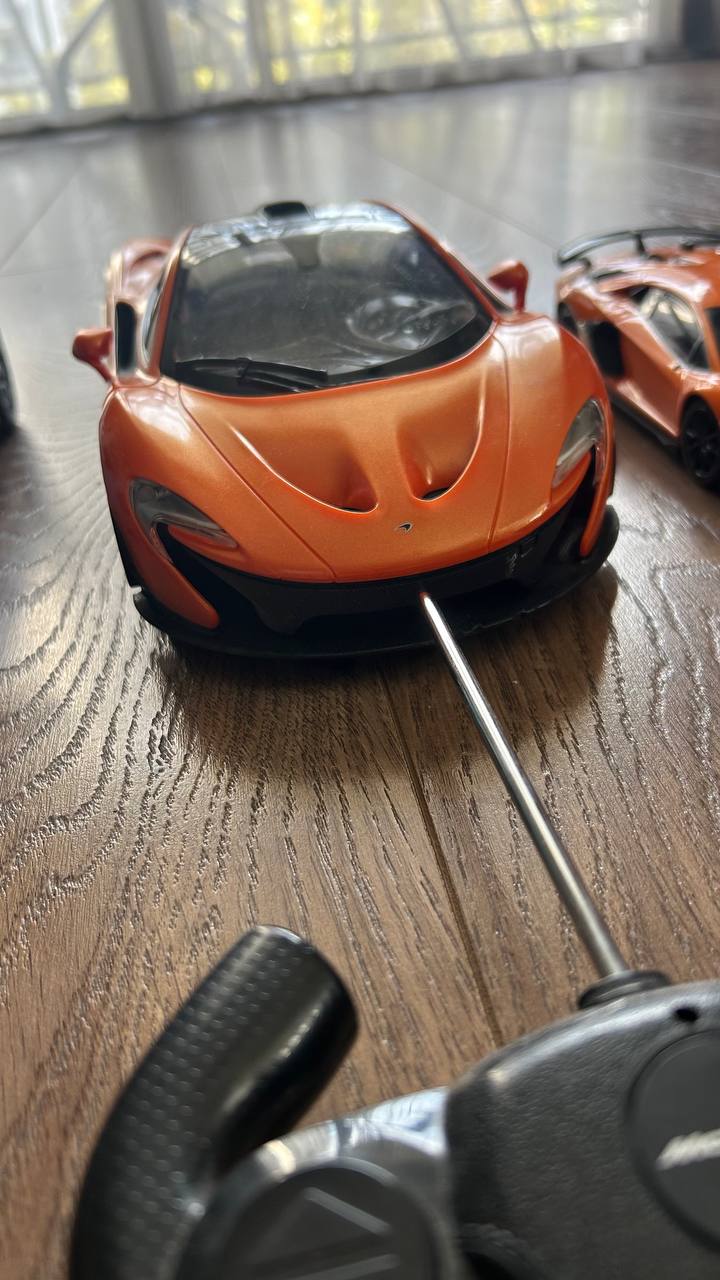 Коллекция из 5 спортивных машинок: BMW, Bugatti, McLaren, Lamborghini