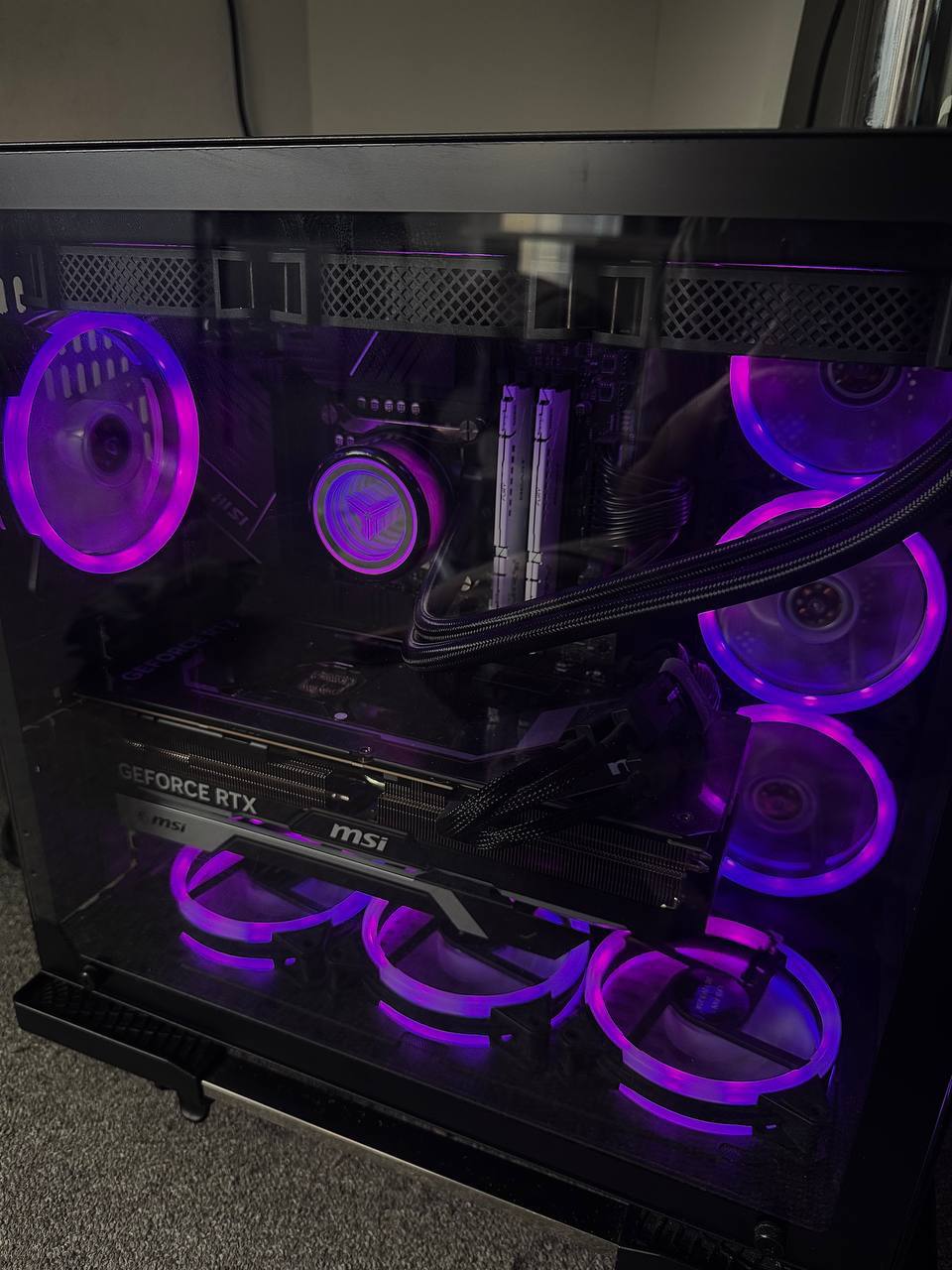 Игровой ПК: RTX 4080 SUPER, i7-14700K, 64 ГБ DDR5
