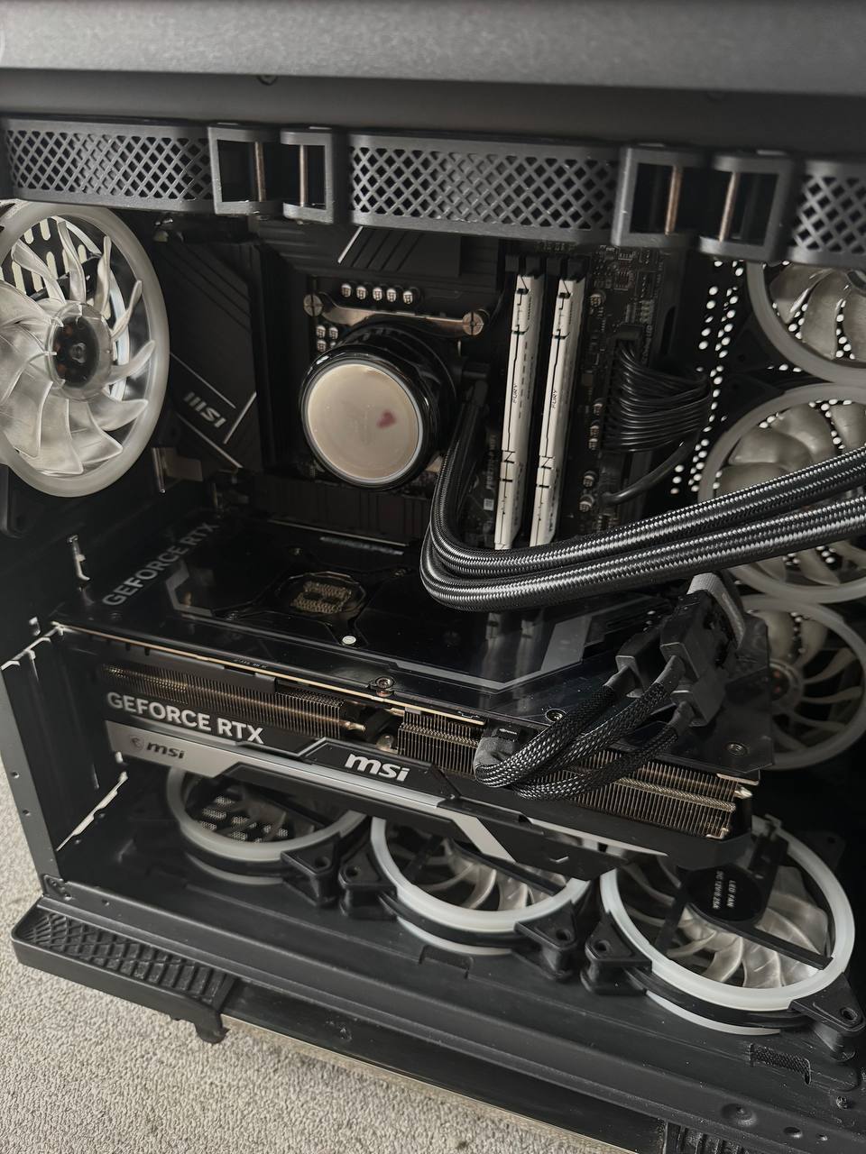 Игровой ПК: RTX 4080 SUPER, i7-14700K, 64 ГБ DDR5