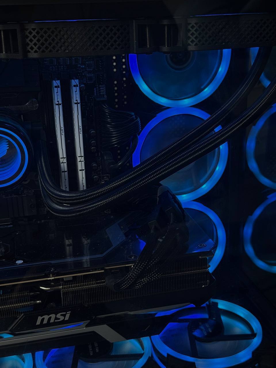 Игровой ПК: RTX 4080 SUPER, i7-14700K, 64 ГБ DDR5