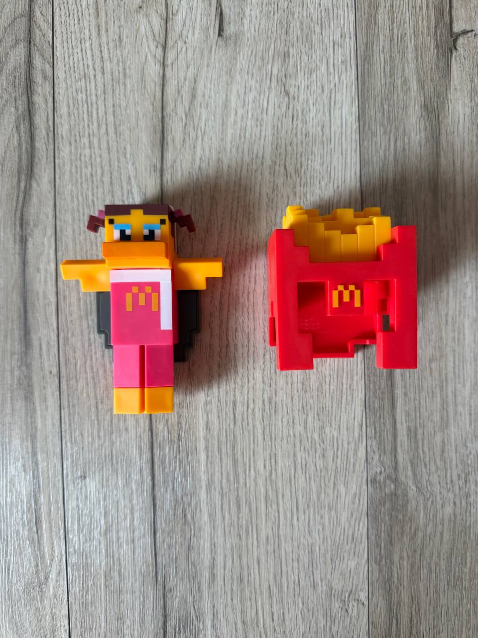 Игрушки Minecraft из McDonald's