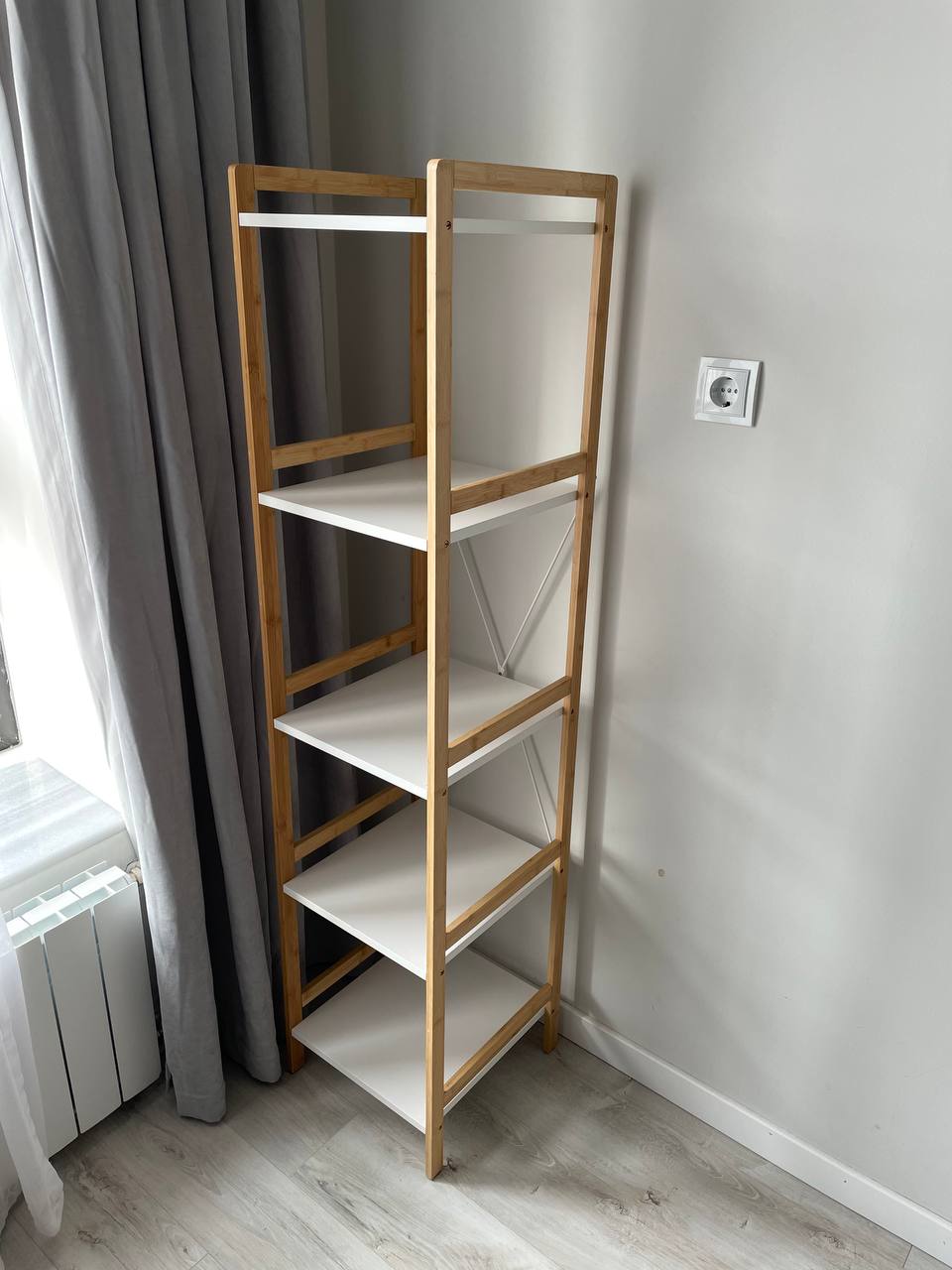 Стеллаж Jysk BROBY 5s slim бамбук/белый