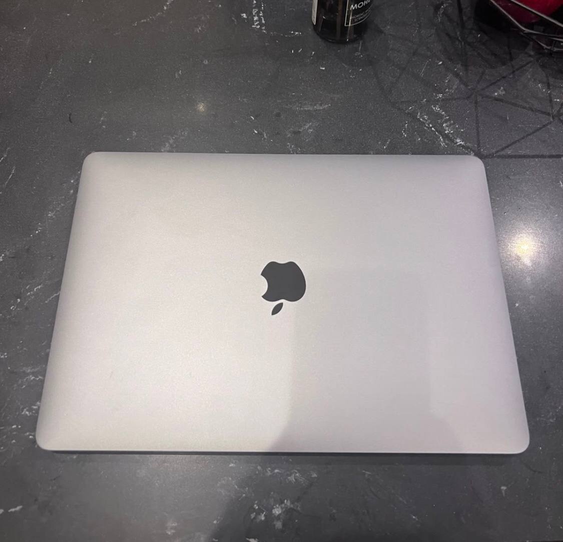 MacBook Pro 16 на чипе i7, 16/512 ГБ