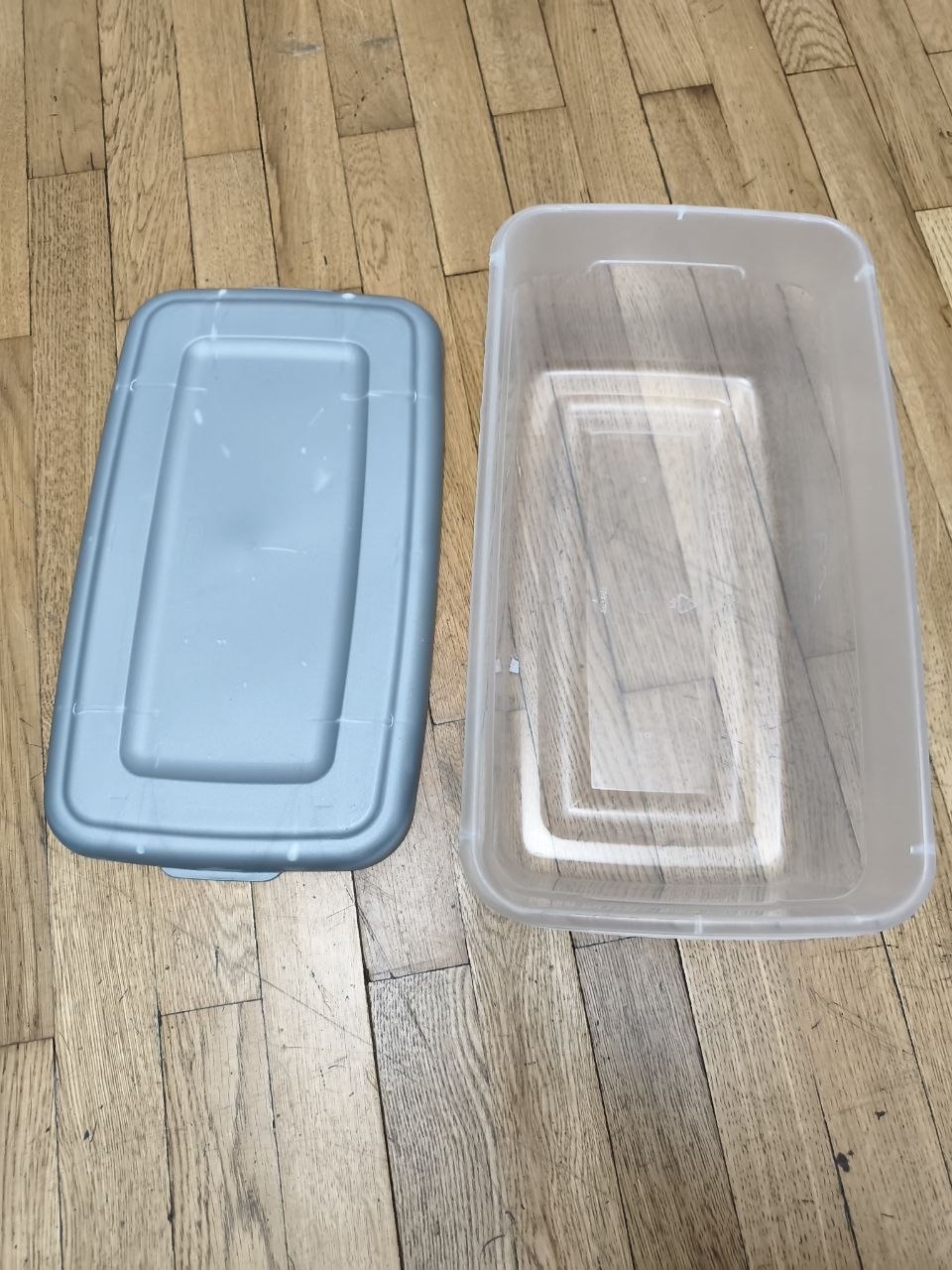 Контейнер пластиковый большой 32×18×10 см