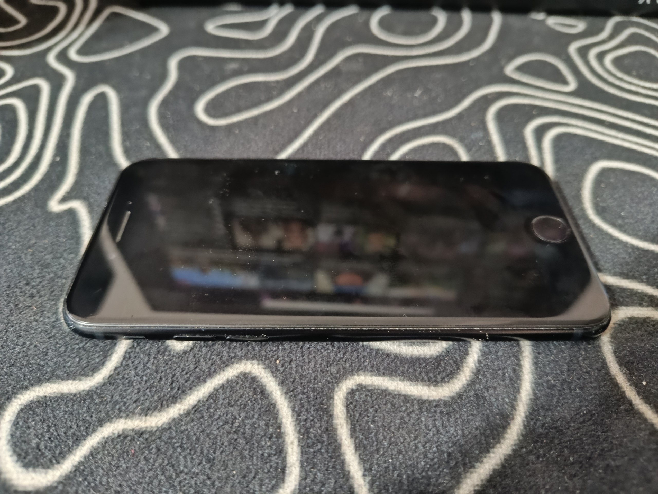 Apple iPhone SE 2022 64 ГБ