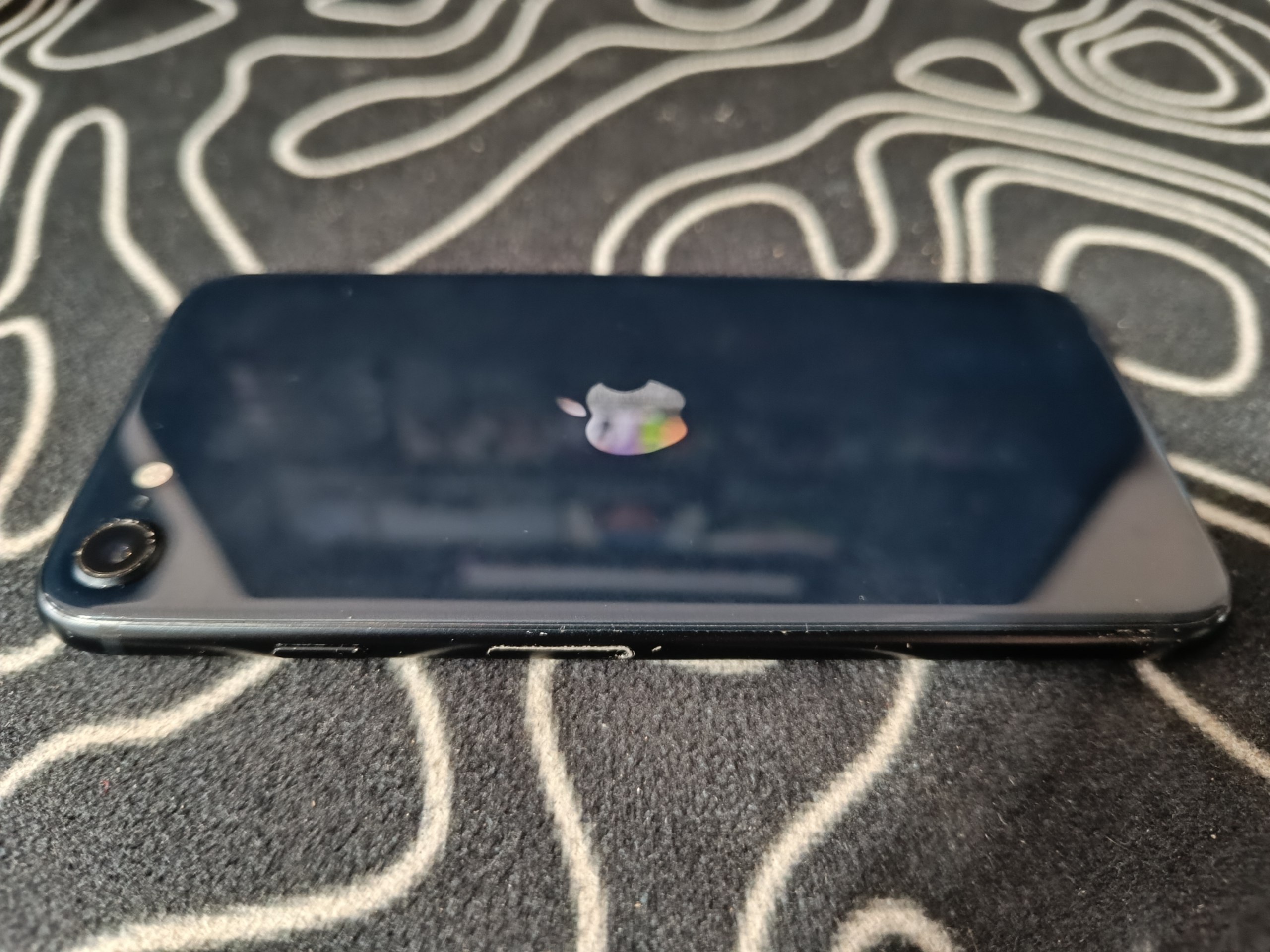 Apple iPhone SE 2022 64 ГБ