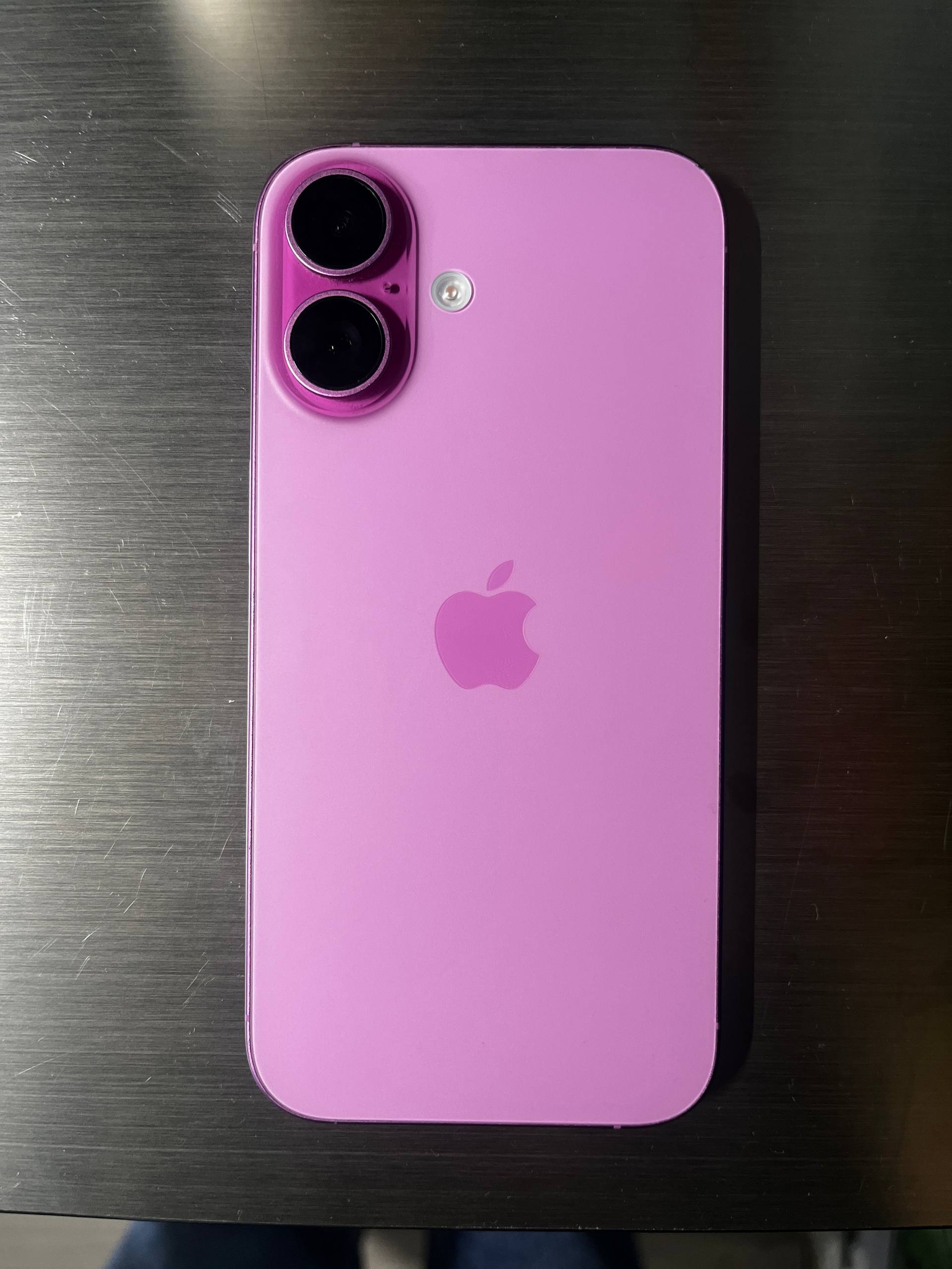 iPhone 16 pink 128GB